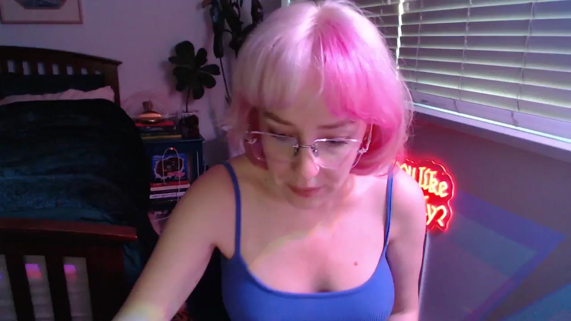 Gallery image thumbnail from TrojiesHoney's myfreecams stream on, 04/16/2026, 03:44 image 7 of 20