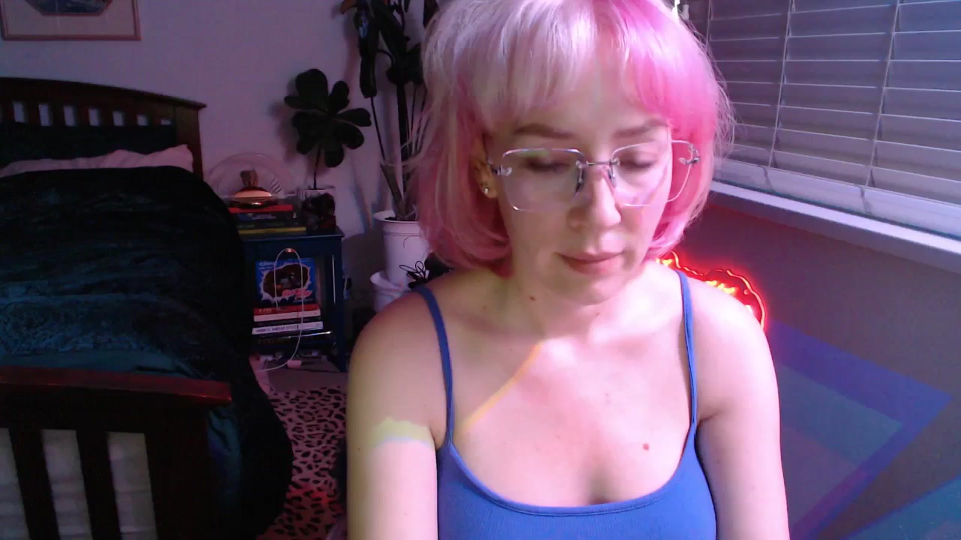 Gallery image thumbnail from TrojiesHoney's myfreecams stream on, 04/16/2026, 03:44 image 16 of 20