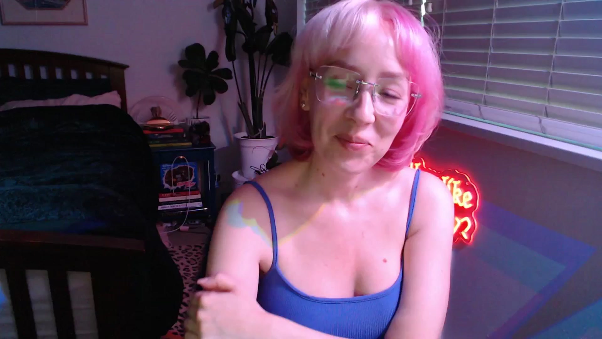 Gallery image thumbnail from TrojiesHoney's myfreecams stream on, 04/16/2026, 03:44 image 12 of 20