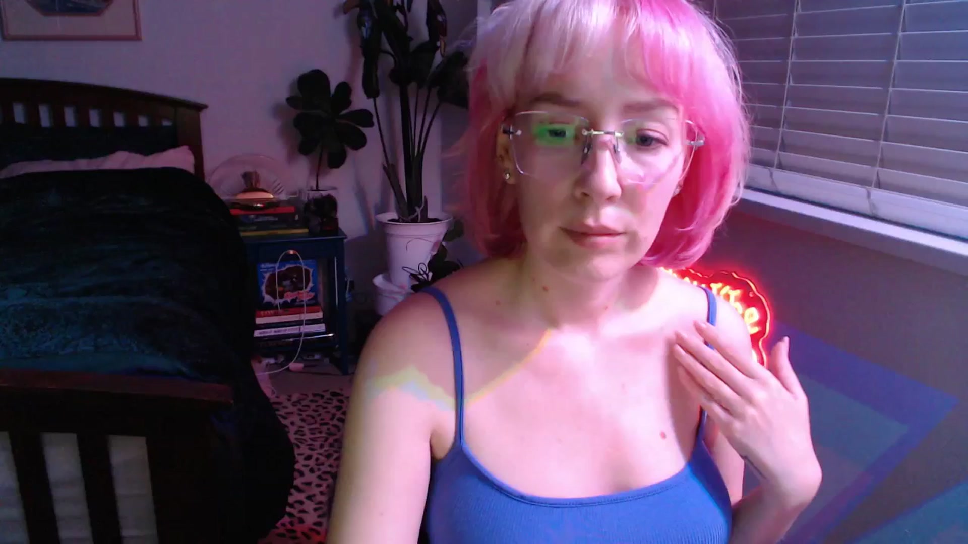 Gallery image thumbnail from TrojiesHoney's myfreecams stream on, 04/16/2026, 03:44 image 18 of 20