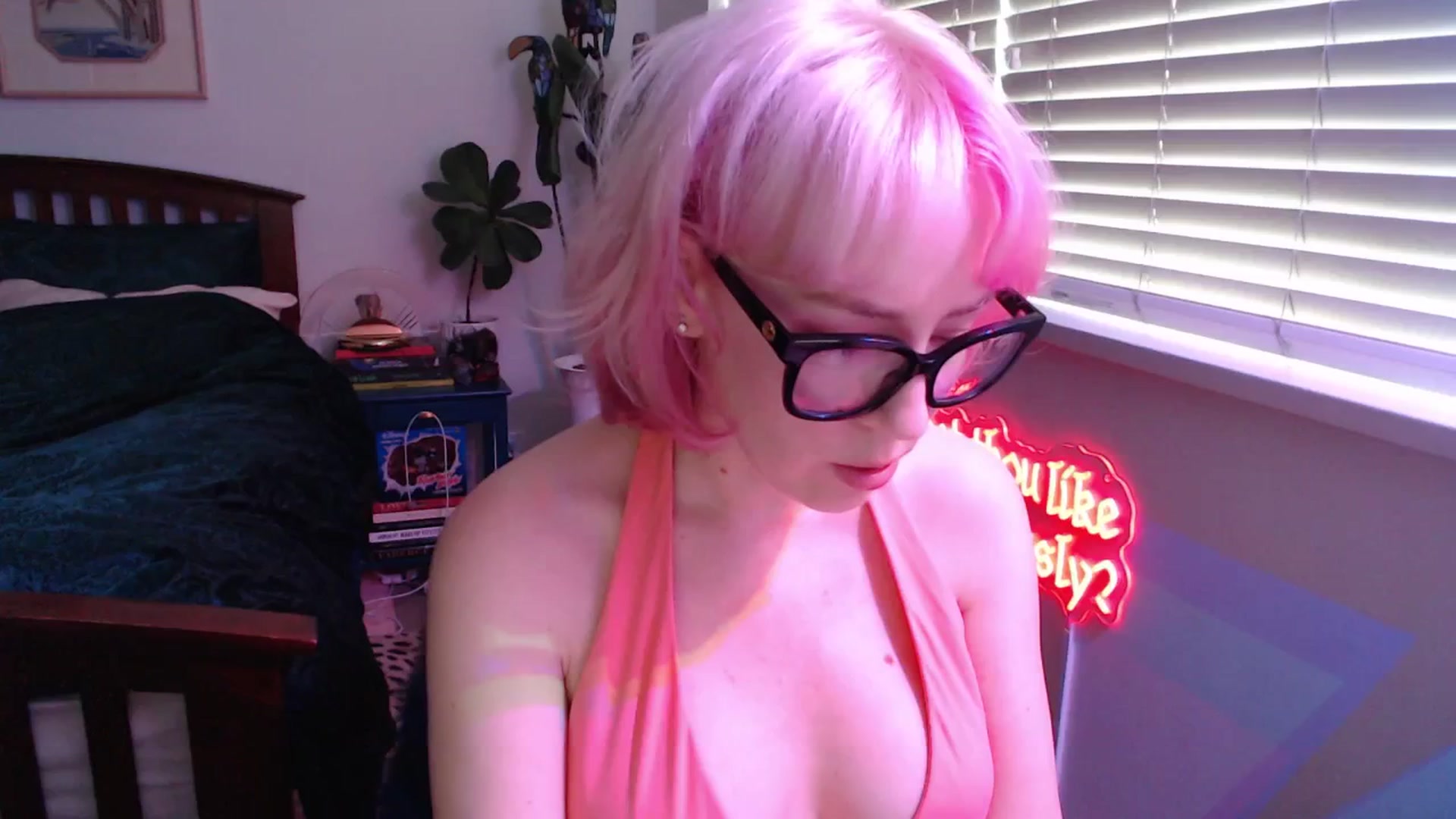 Gallery image thumbnail from TrojiesHoney's myfreecams stream on, 04/17/2026, 05:04 image 2 of 20