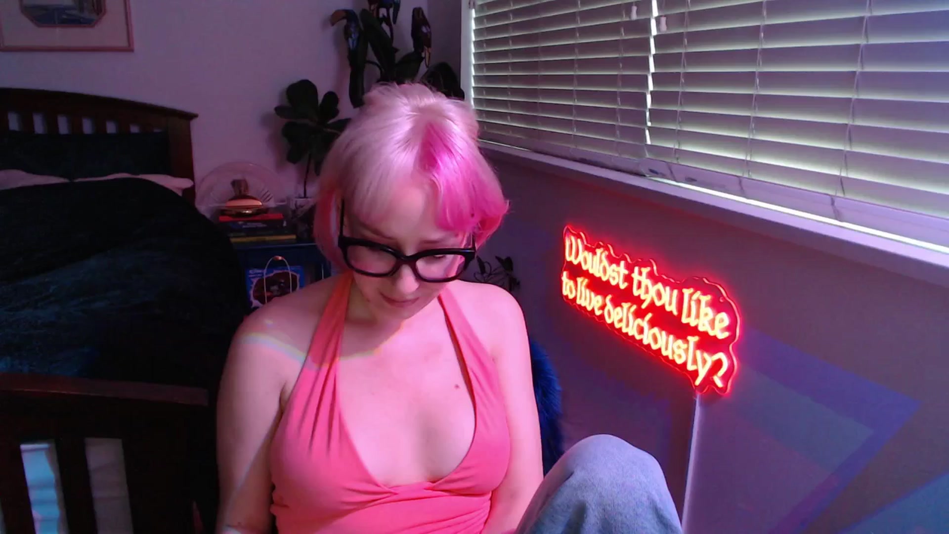 Gallery image thumbnail from TrojiesHoney's myfreecams stream on, 04/17/2026, 05:04 image 6 of 20