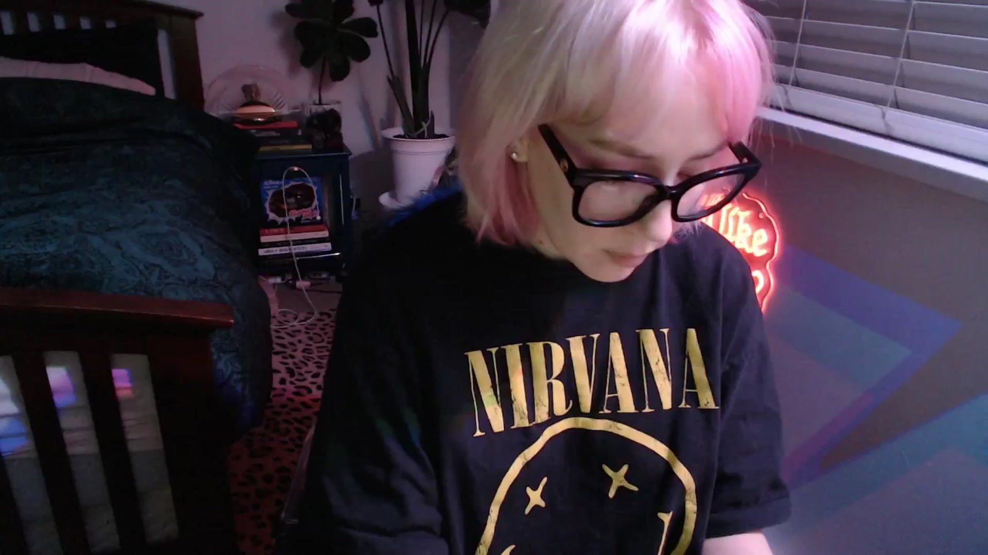 Gallery image thumbnail from TrojiesHoney's myfreecams stream on, 04/19/2026, 05:04 image 16 of 20