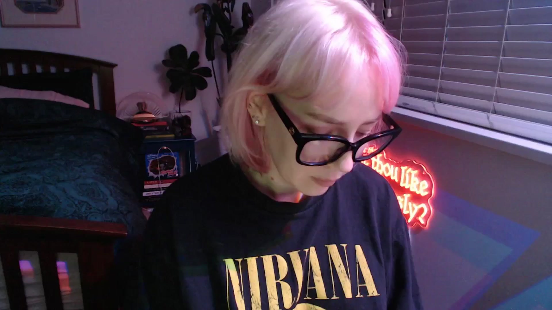 Gallery image thumbnail from TrojiesHoney's myfreecams stream on, 04/19/2026, 05:04 image 15 of 20