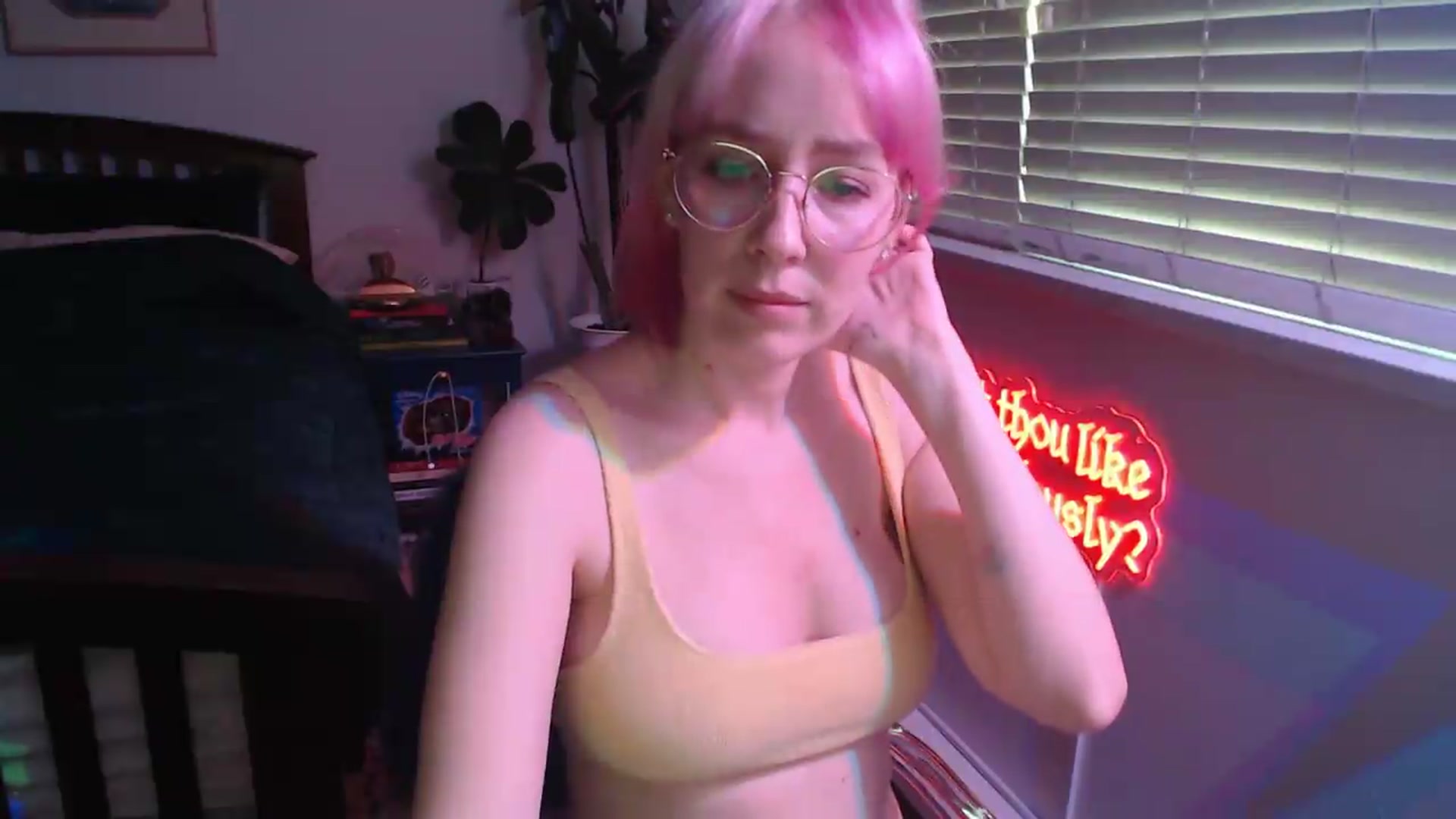Gallery image thumbnail from TrojiesHoney's myfreecams stream on, 04/24/2026, 04:37 image 5 of 20