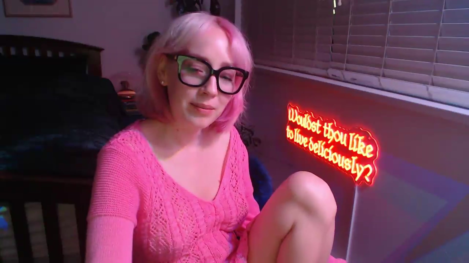 Gallery image thumbnail from TrojiesHoney's myfreecams stream on, 04/27/2026, 04:23 image 15 of 20