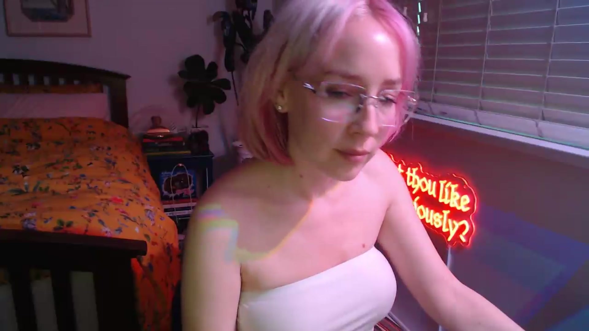 Gallery image thumbnail from TrojiesHoney's myfreecams stream on, 04/28/2026, 04:57 image 6 of 20