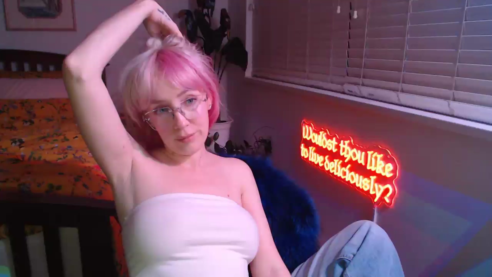 Gallery image thumbnail from TrojiesHoney's myfreecams stream on, 04/28/2026, 04:57 image 16 of 20