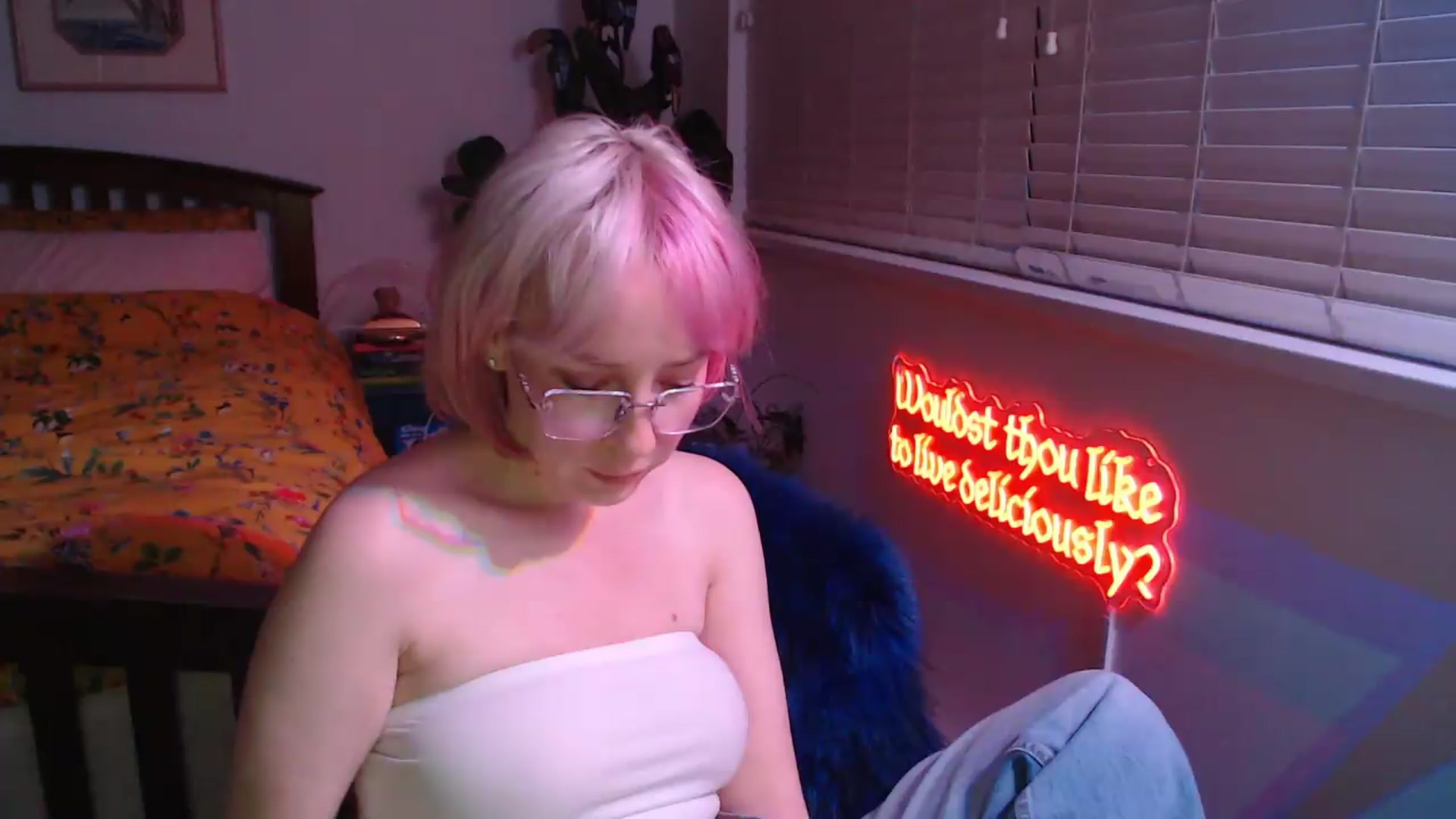 Gallery image thumbnail from TrojiesHoney's myfreecams stream on, 04/28/2026, 04:57 image 15 of 20