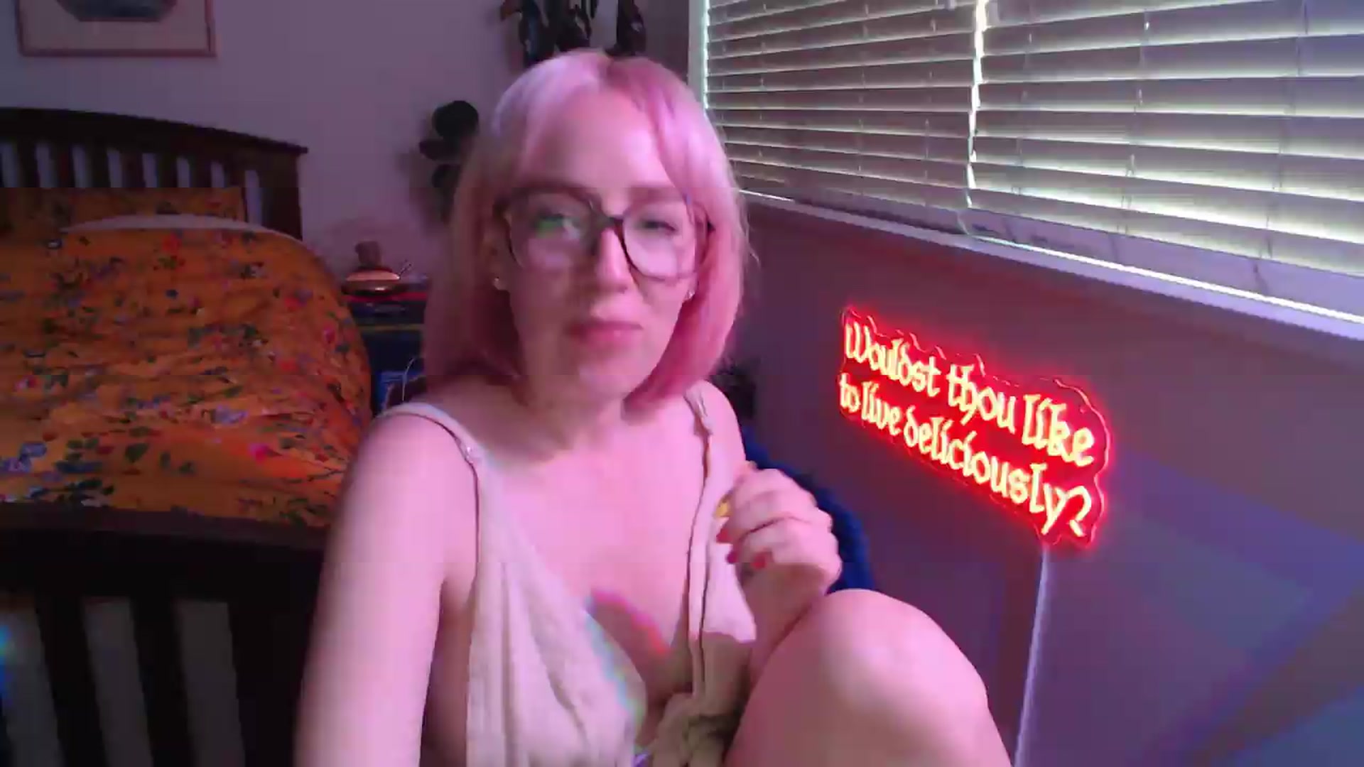 Gallery image thumbnail from TrojiesHoney's myfreecams stream on, 05/01/2026, 04:31 image 7 of 20