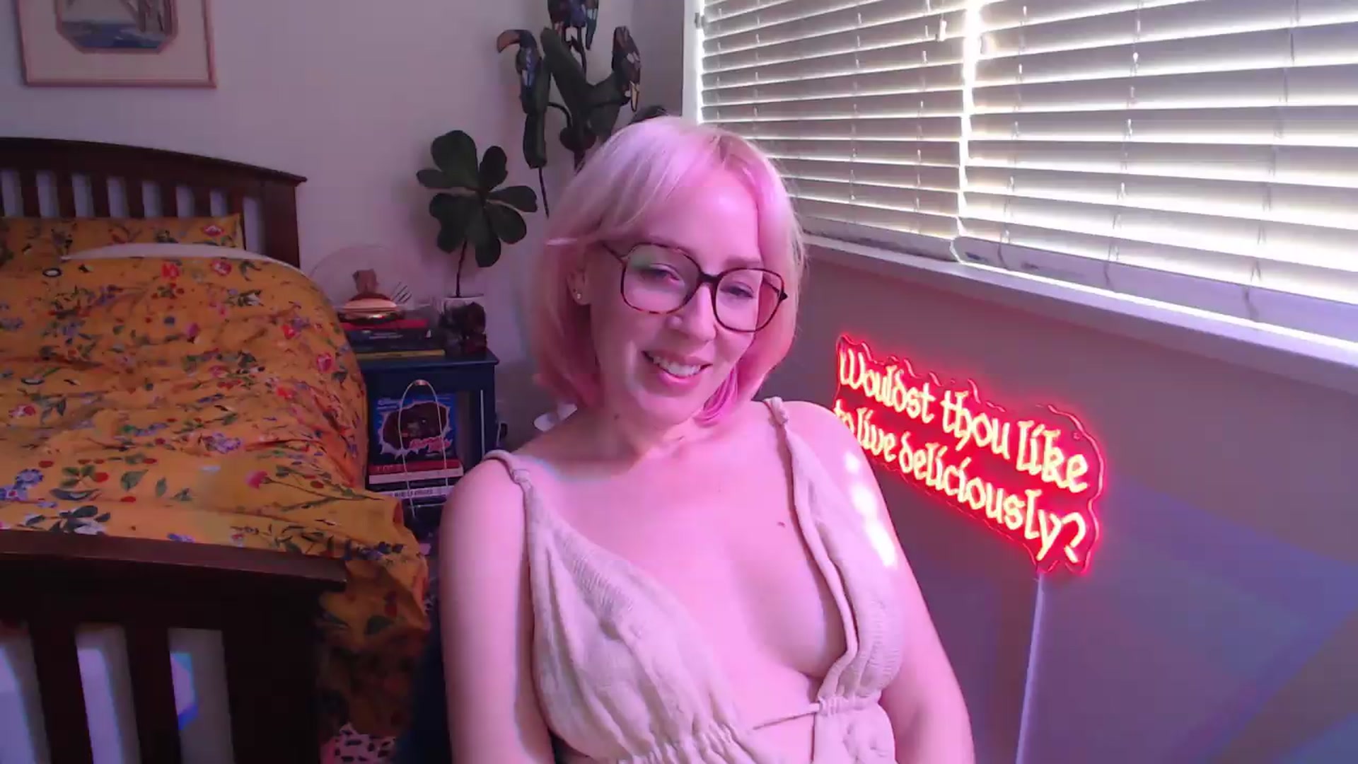 Gallery image thumbnail from TrojiesHoney's myfreecams stream on, 05/01/2026, 04:31 image 2 of 20