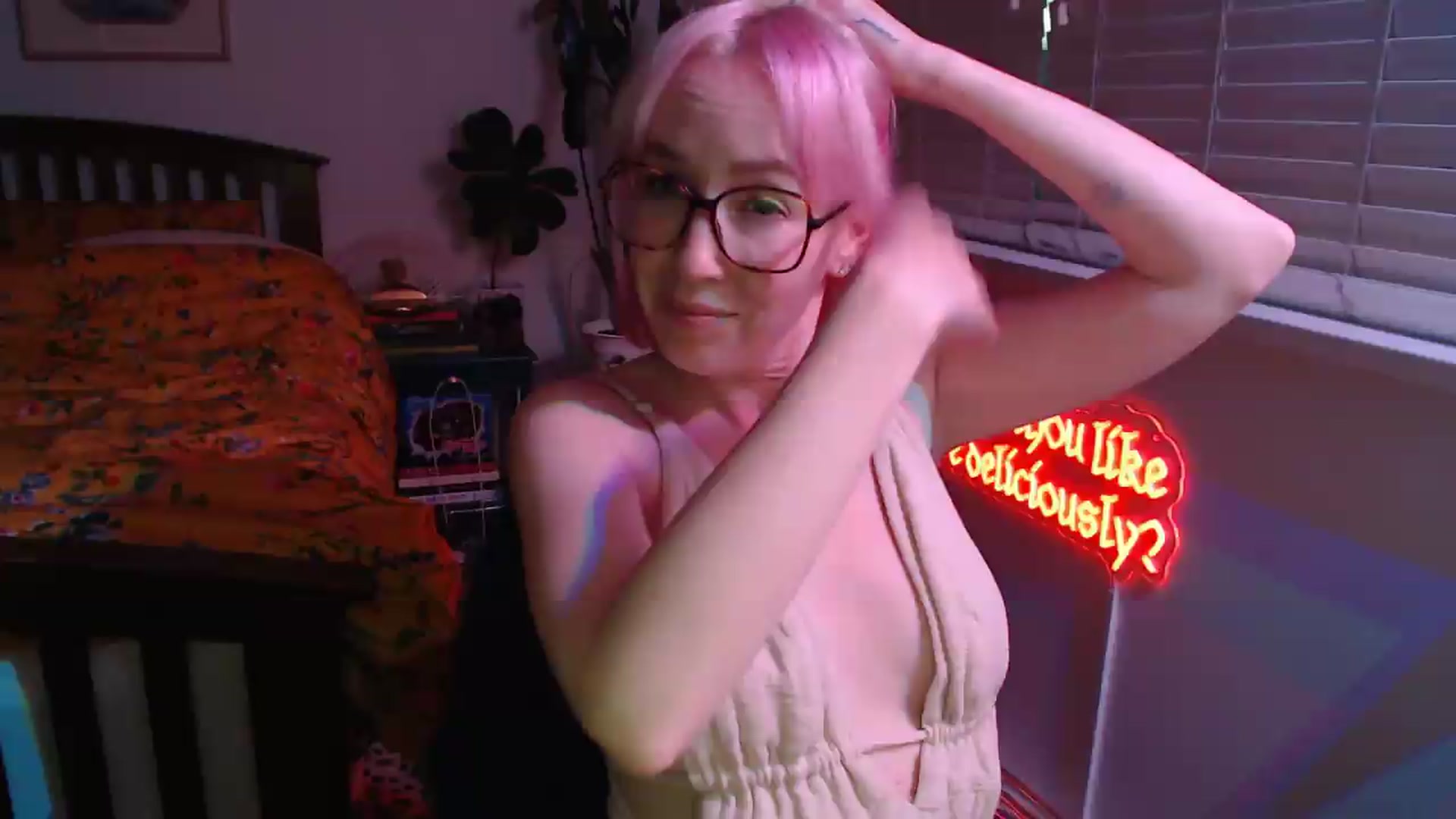 Gallery image thumbnail from TrojiesHoney's myfreecams stream on, 05/01/2026, 04:31 image 14 of 20