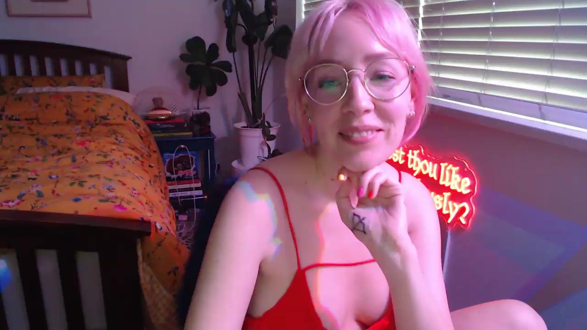 Gallery image thumbnail from TrojiesHoney's myfreecams stream on, 05/02/2026, 05:09 image 2 of 20