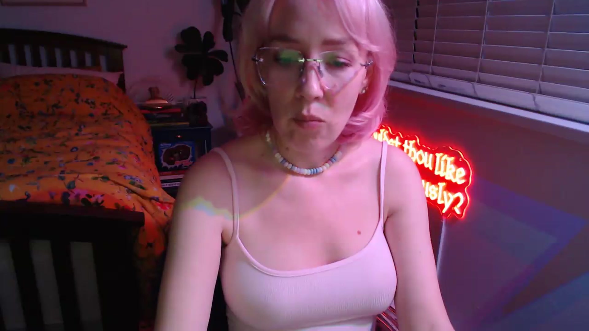Gallery image thumbnail from TrojiesHoney's myfreecams stream on, 05/05/2026, 05:06 image 16 of 20