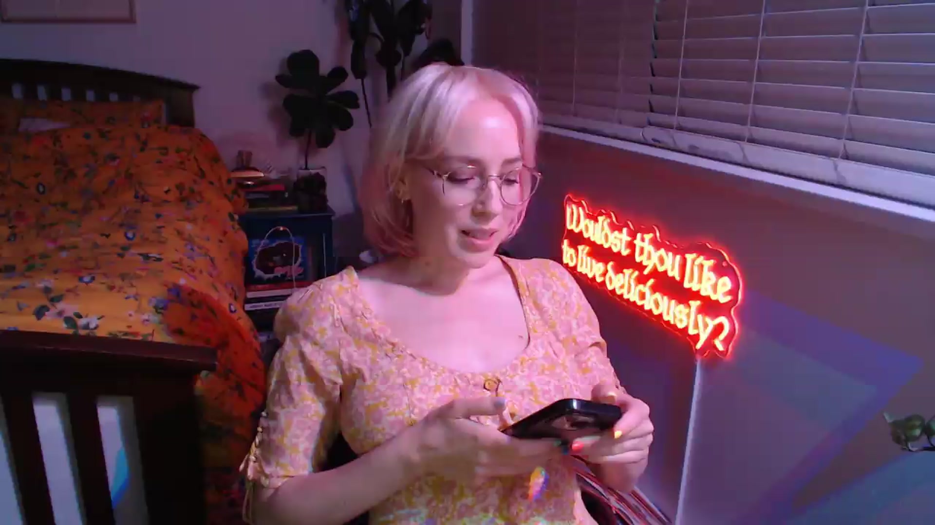 Gallery image thumbnail from TrojiesHoney's myfreecams stream on, 05/14/2026, 04:52 image 17 of 20