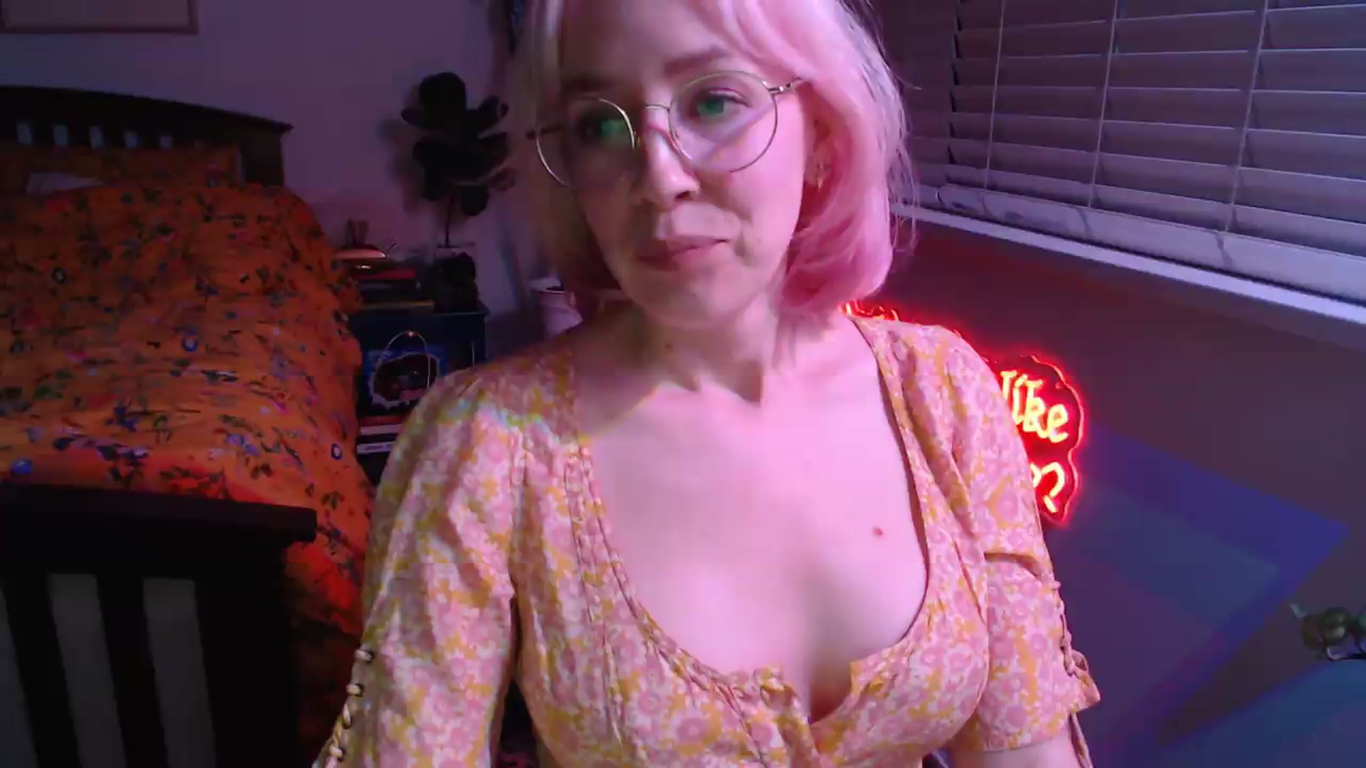 Gallery image thumbnail from TrojiesHoney's myfreecams stream on, 05/14/2026, 04:52 image 19 of 20