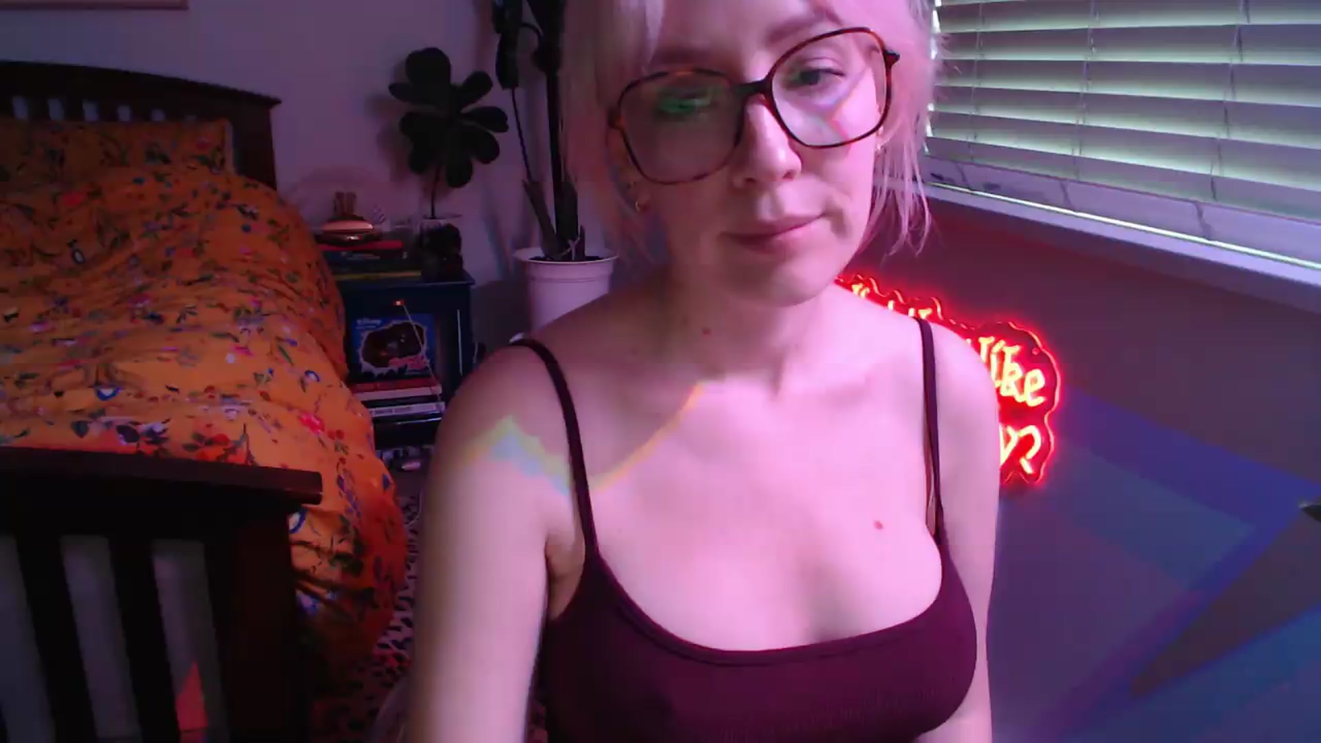 Gallery image thumbnail from TrojiesHoney's myfreecams stream on, 05/15/2026, 03:32 image 15 of 20