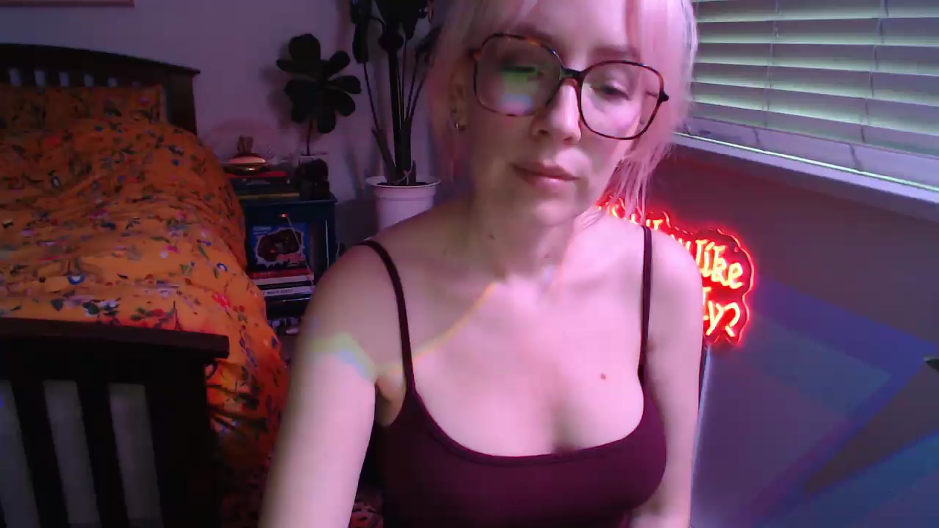 Gallery image thumbnail from TrojiesHoney's myfreecams stream on, 05/15/2026, 03:32 image 17 of 20