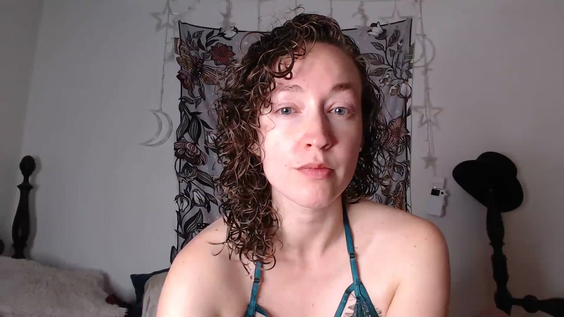 Gallery image thumbnail from TrollopTaylor's myfreecams stream on, 03/10/2024, 05:53 image 11 of 20