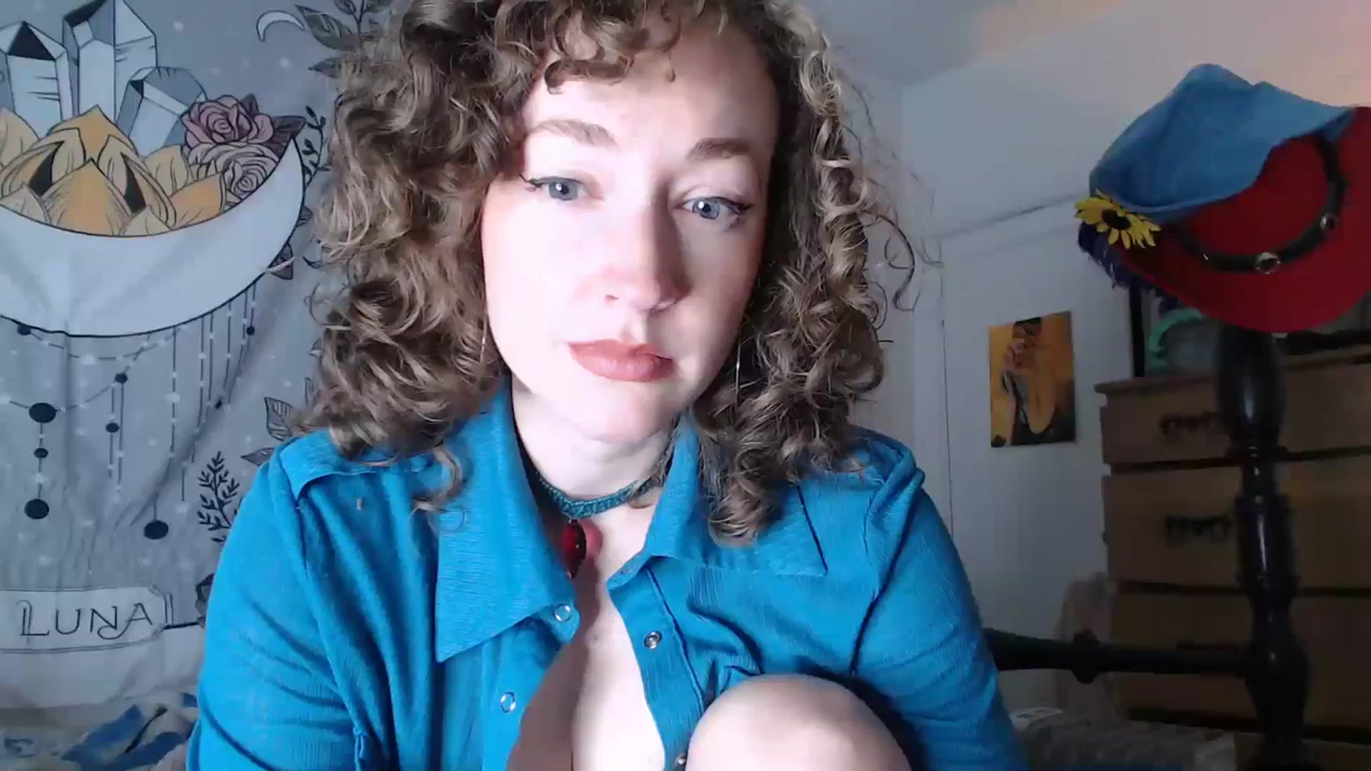 Gallery image thumbnail from TrollopTaylor's myfreecams stream on, 03/27/2024, 01:45 image 8 of 20