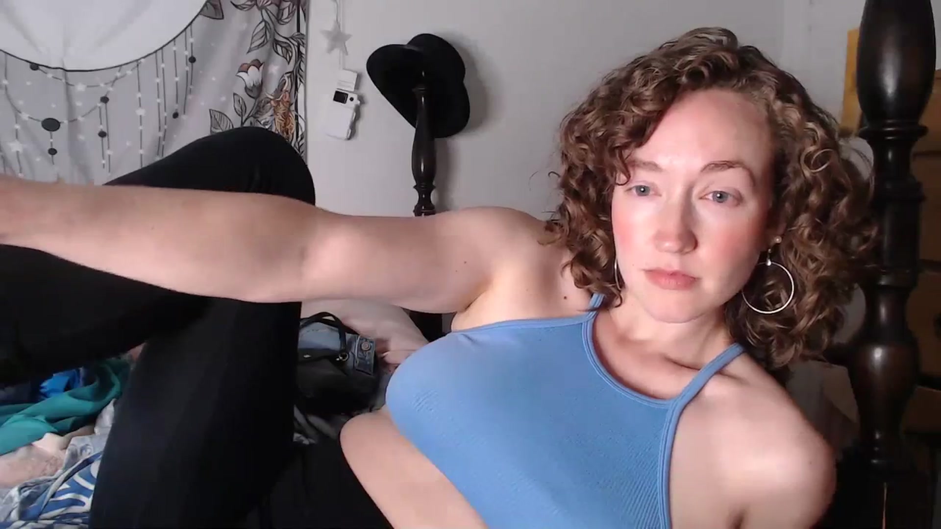 Gallery image thumbnail from TrollopTaylor's myfreecams stream on, 03/29/2024, 01:51 image 7 of 20