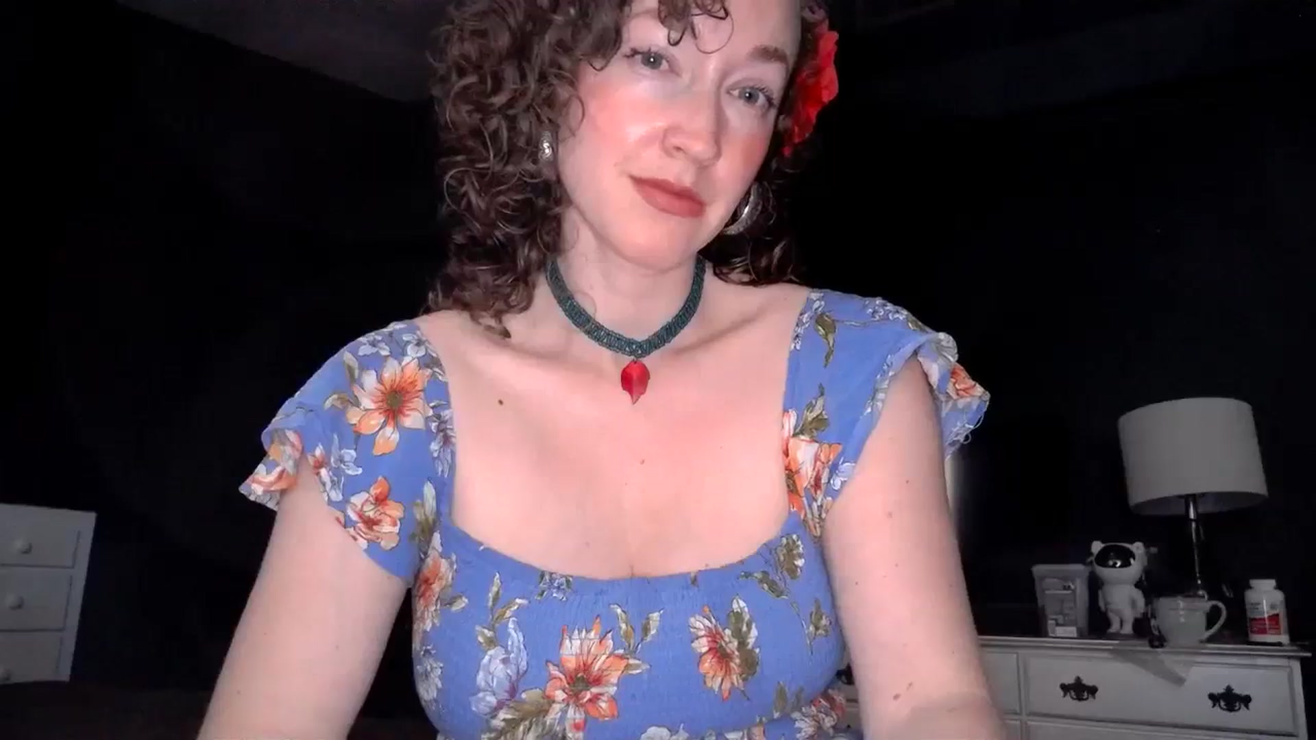 Gallery image thumbnail from TrollopTaylor's myfreecams stream on, 04/12/2024, 19:01 image 10 of 20