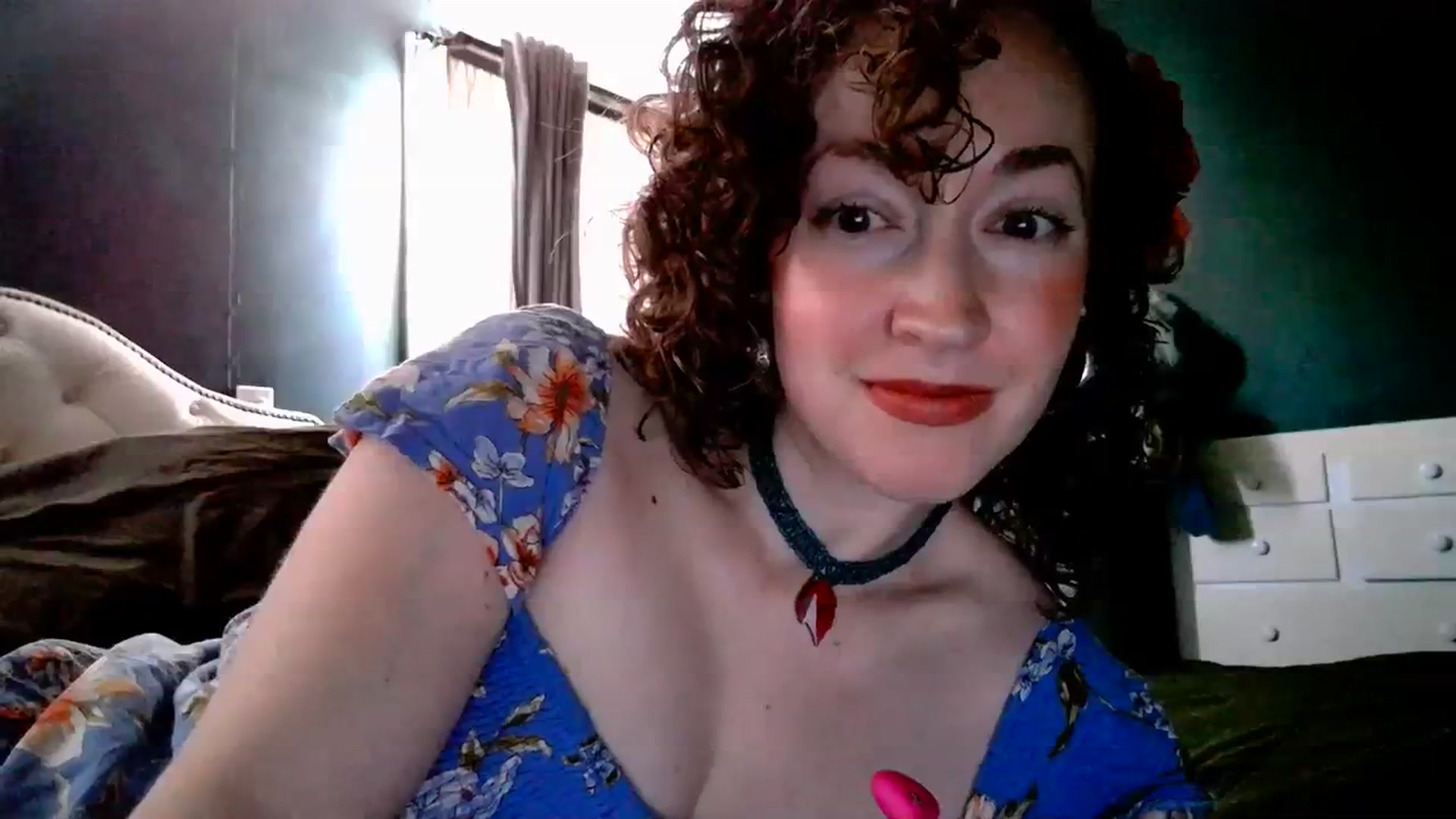 Gallery image thumbnail from TrollopTaylor's myfreecams stream on, 04/12/2024, 19:01 image 16 of 20