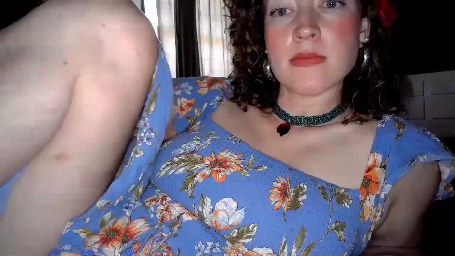 Gallery image thumbnail from TrollopTaylor's myfreecams stream on, 04/12/2024, 19:01 image 5 of 20