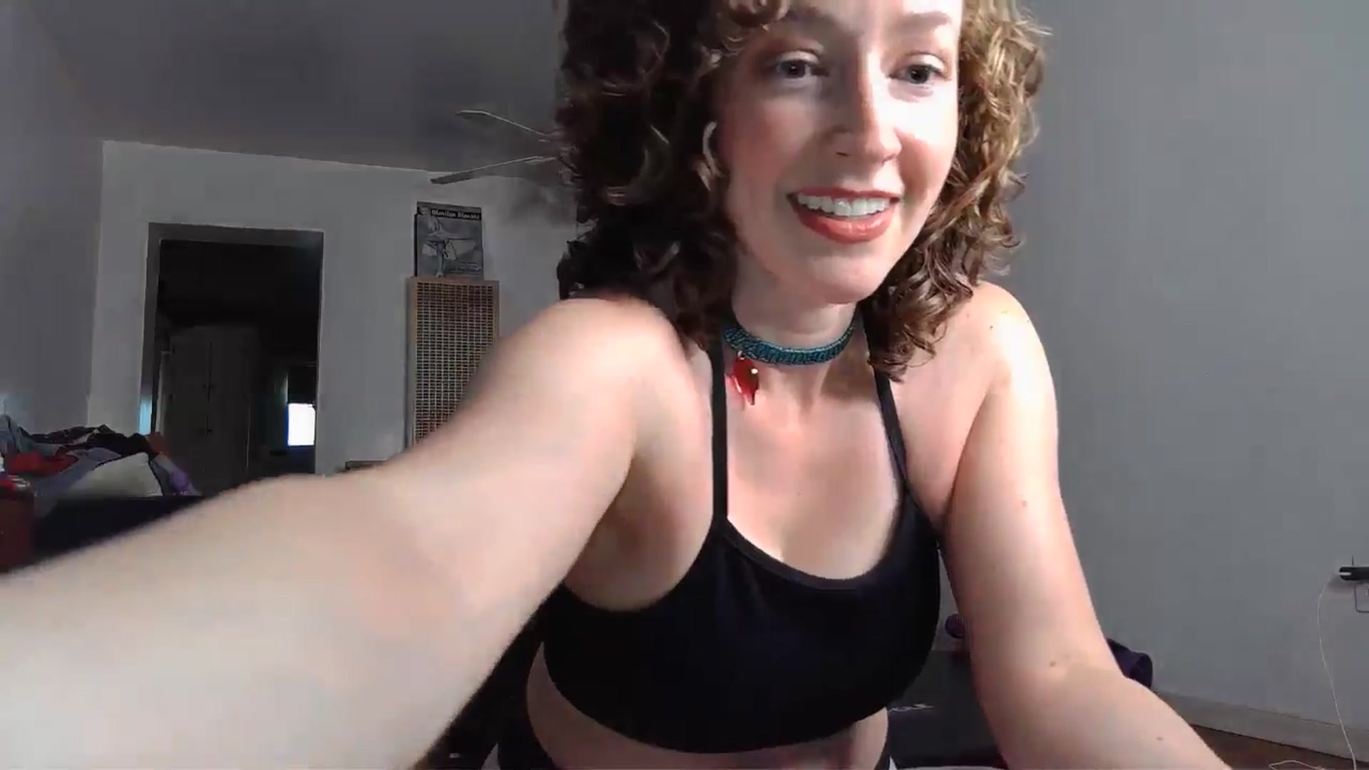 Gallery image thumbnail from TrollopTaylor's myfreecams stream on, 05/01/2024, 24:01 image 20 of 20