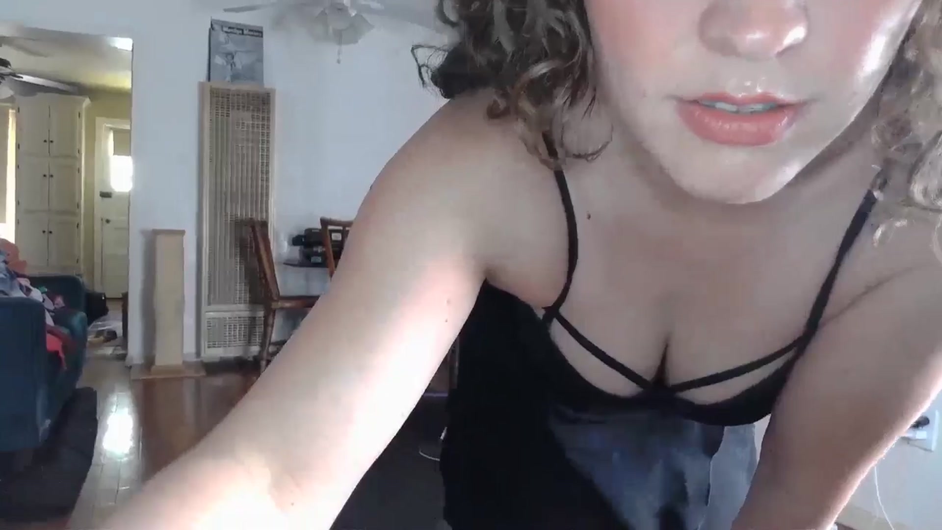 Gallery image thumbnail from TrollopTaylor's myfreecams stream on, 05/08/2024, 20:45 image 17 of 20