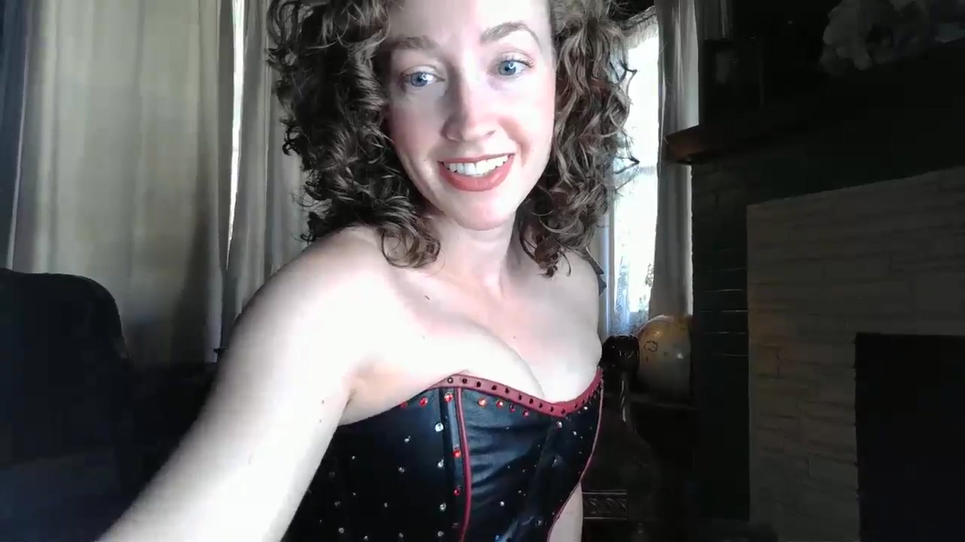Gallery image thumbnail from TrollopTaylor's myfreecams stream on, 05/30/2024, 22:19 image 18 of 20