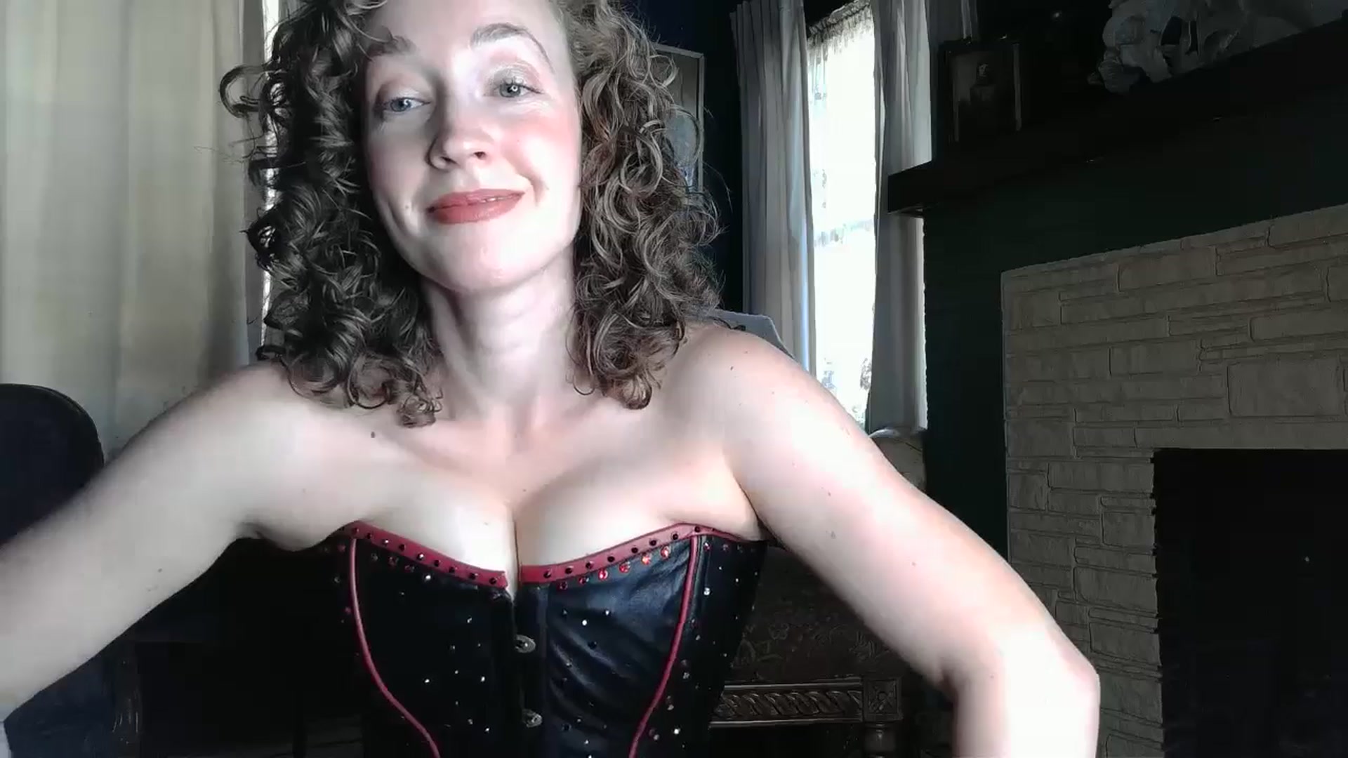 Gallery image thumbnail from TrollopTaylor's myfreecams stream on, 05/30/2024, 22:19 image 15 of 20