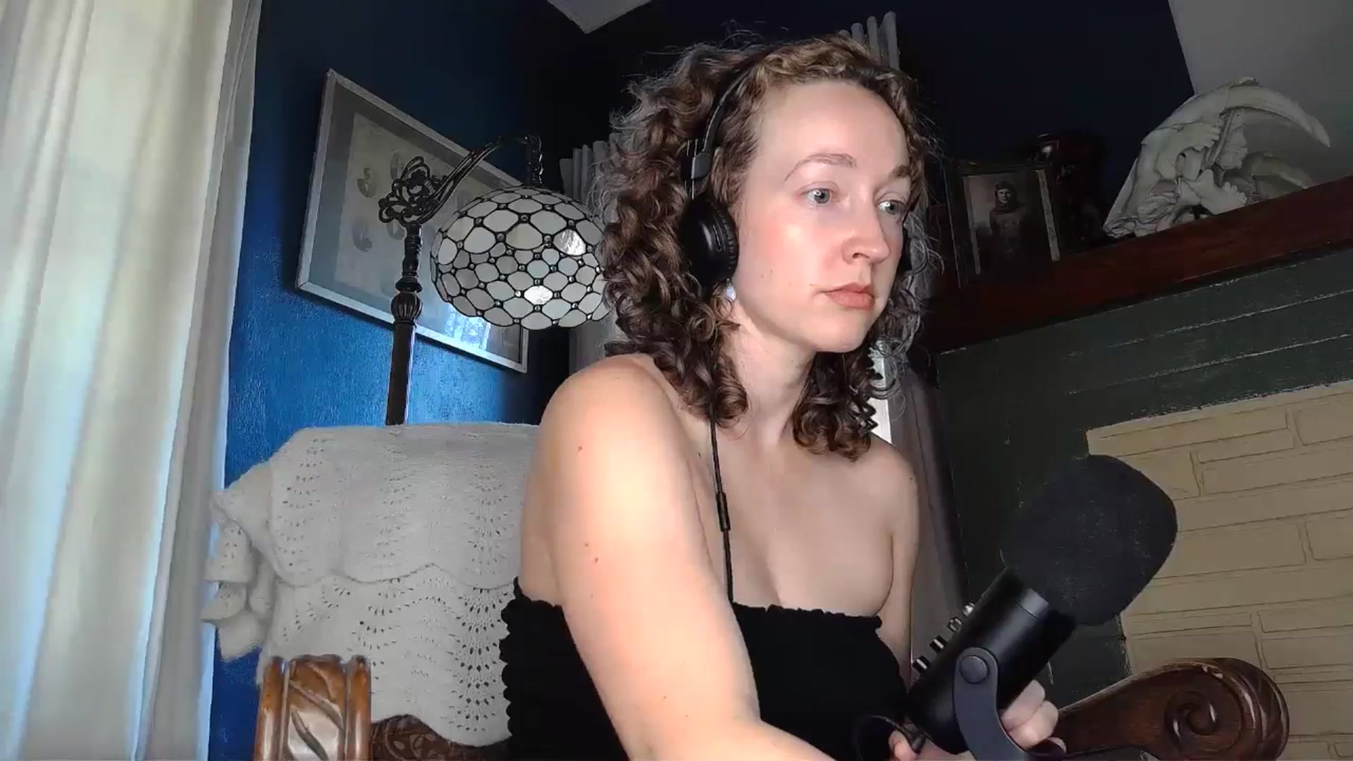 Gallery image thumbnail from TrollopTaylor's myfreecams stream on, 06/02/2024, 24:04 image 3 of 20