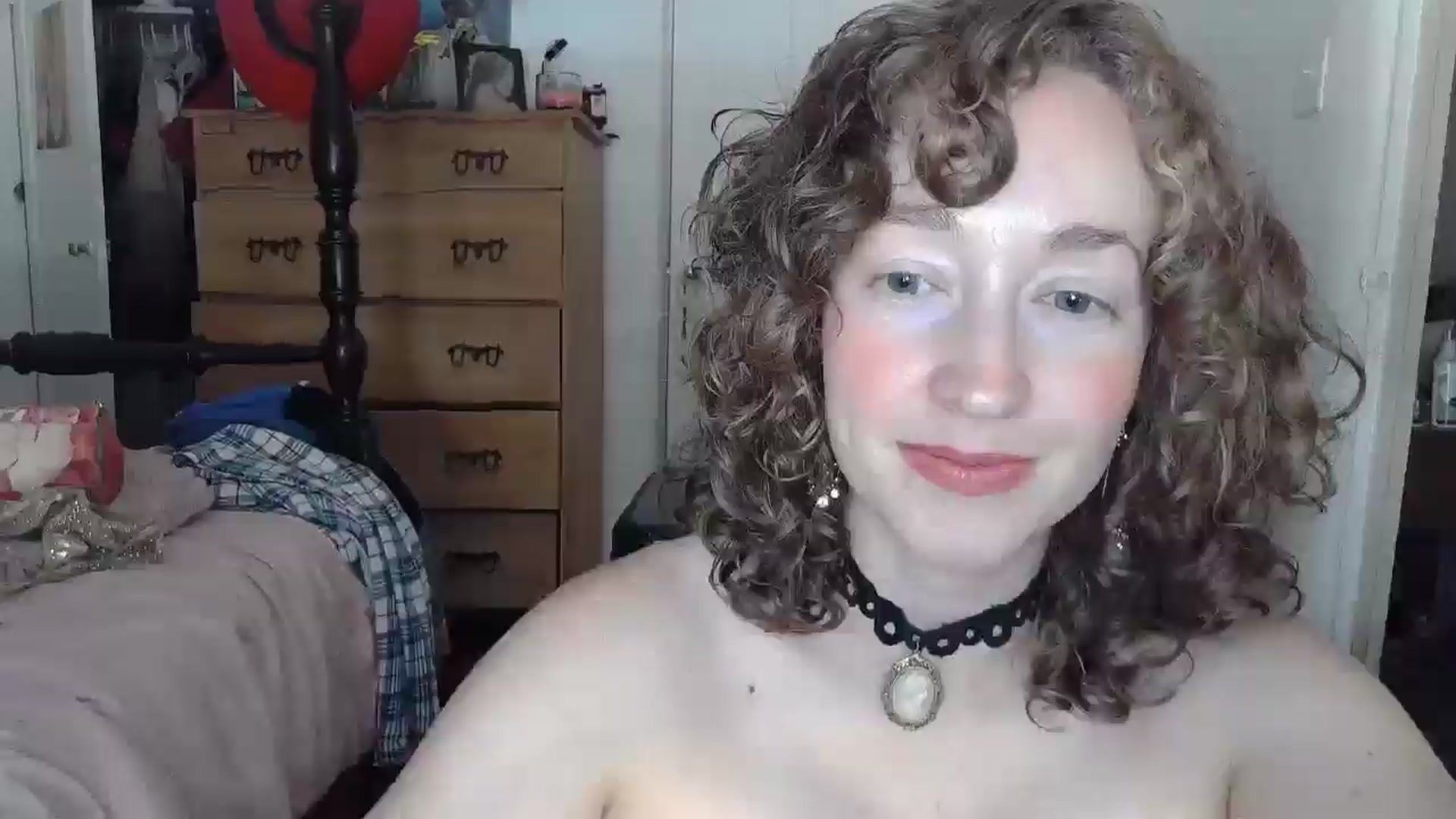 Gallery image thumbnail from TrollopTaylor's myfreecams stream on, 06/11/2024, 22:13 image 10 of 20
