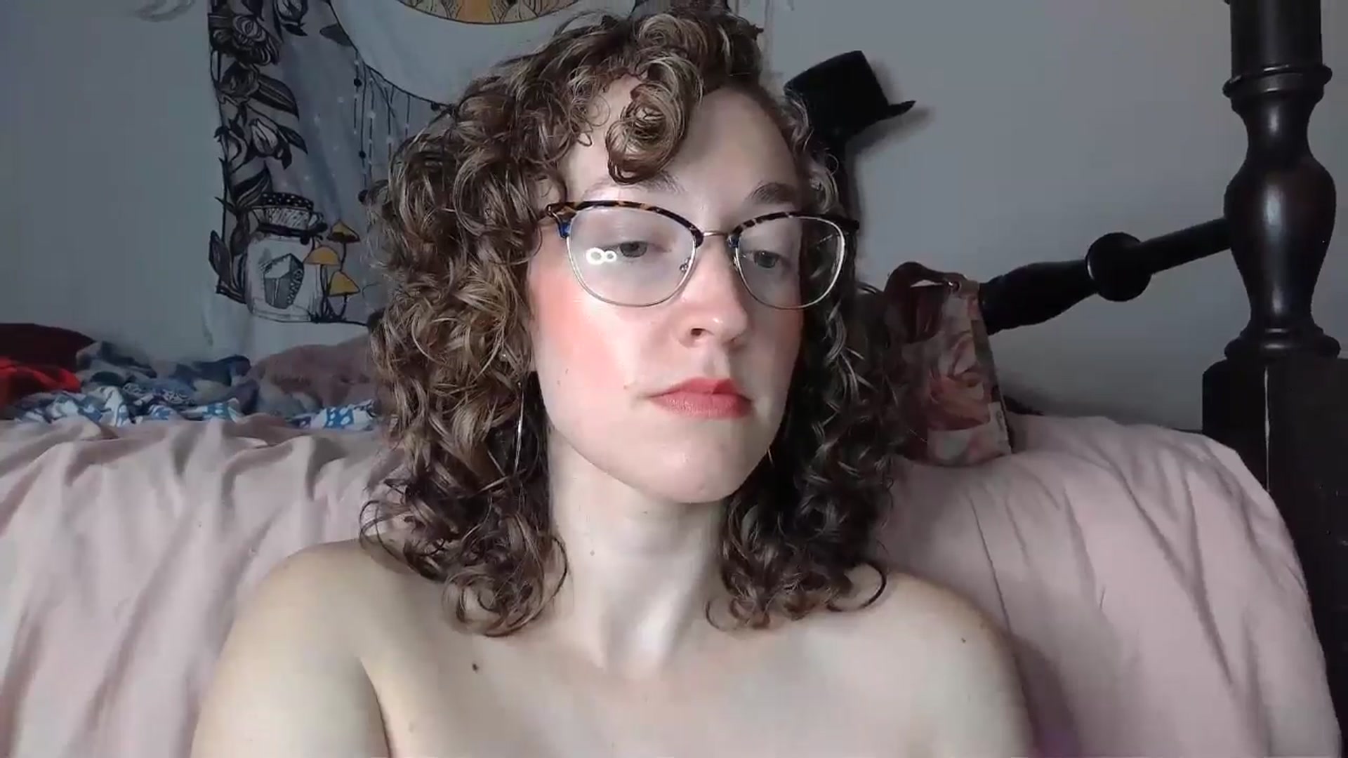 Gallery image thumbnail from TrollopTaylor's myfreecams stream on, 06/27/2024, 04:36 image 3 of 20