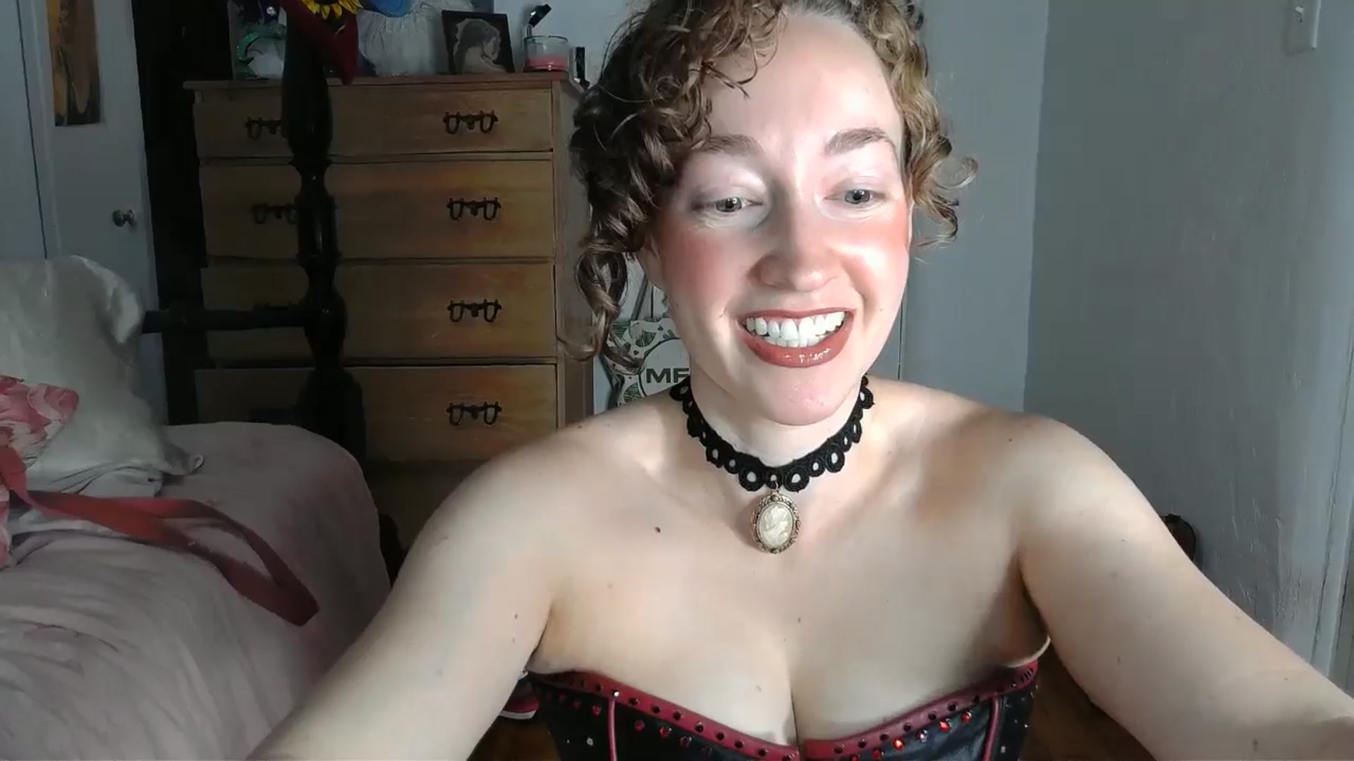 Gallery image thumbnail from TrollopTaylor's myfreecams stream on, 07/08/2024, 19:56 image 6 of 20