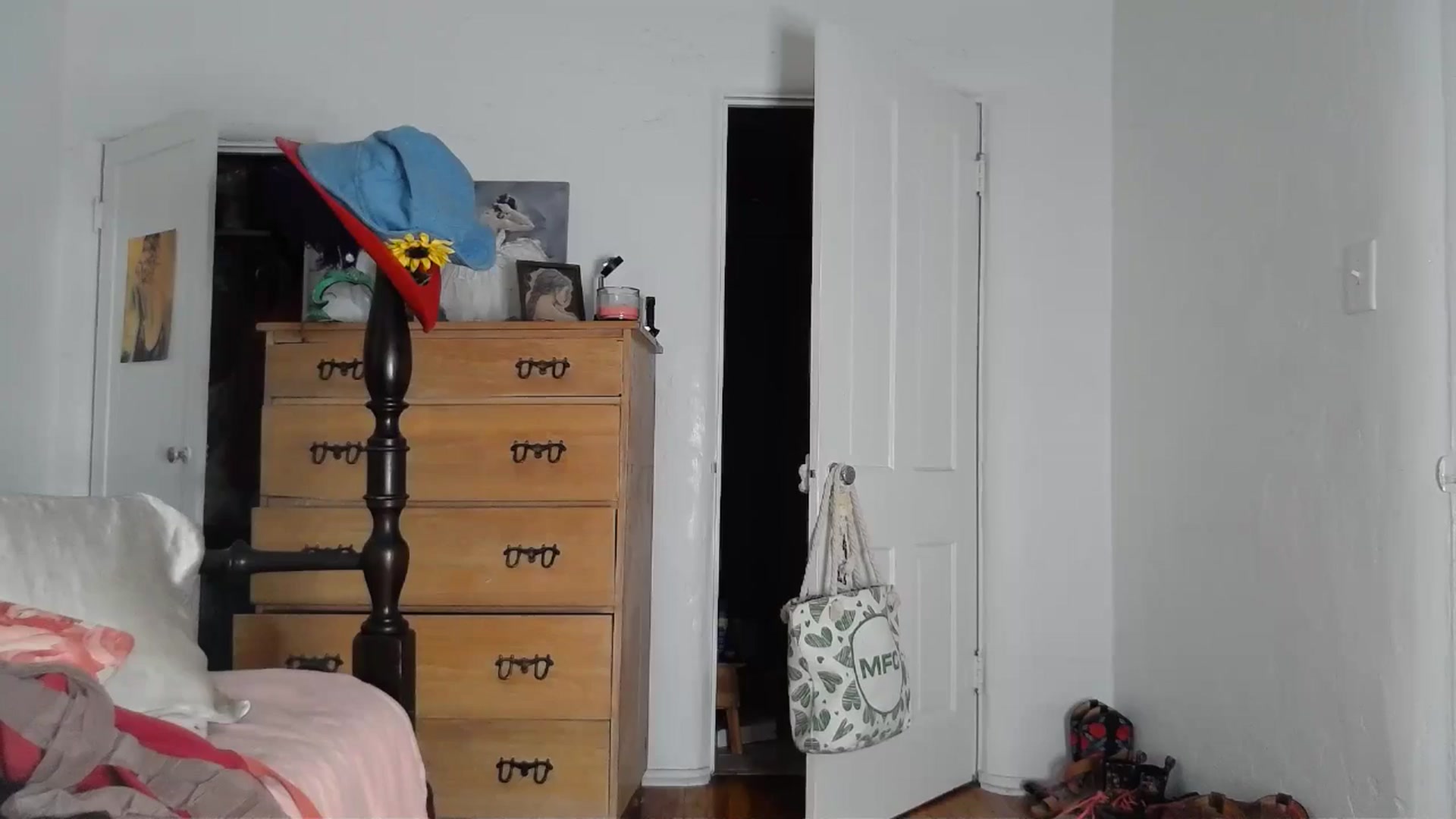 Gallery image thumbnail from TrollopTaylor's myfreecams stream on, 07/08/2024, 19:56 image 16 of 20