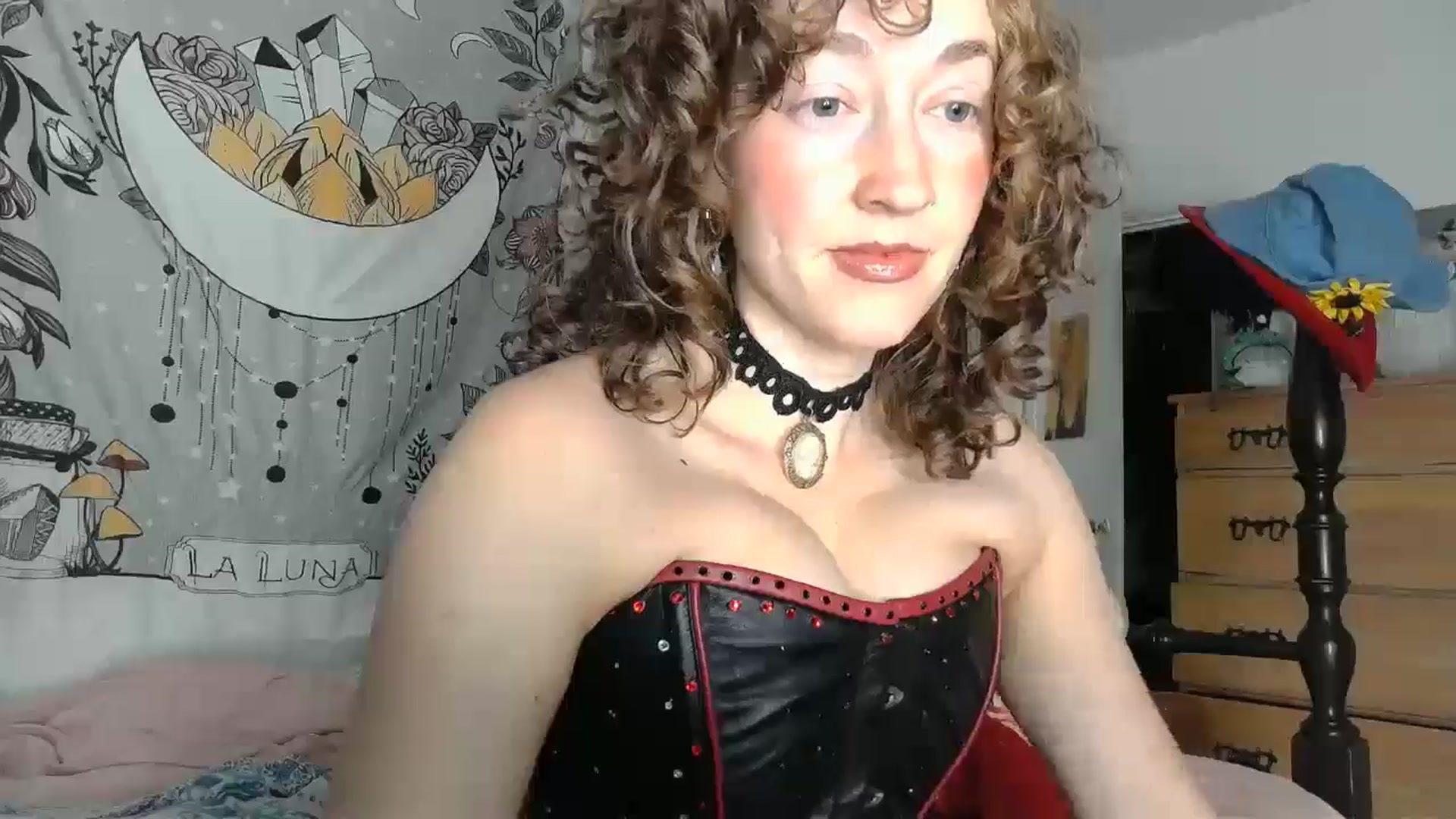Gallery image thumbnail from TrollopTaylor's myfreecams stream on, 07/08/2024, 20:51 image 7 of 20