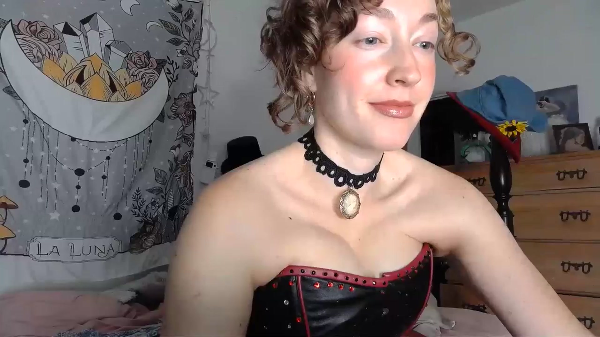 Gallery image thumbnail from TrollopTaylor's myfreecams stream on, 07/08/2024, 20:51 image 20 of 20