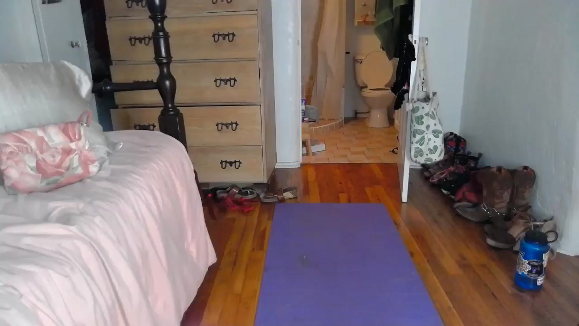 Gallery image thumbnail from TrollopTaylor's myfreecams stream on, 07/09/2024, 04:21 image 1 of 20