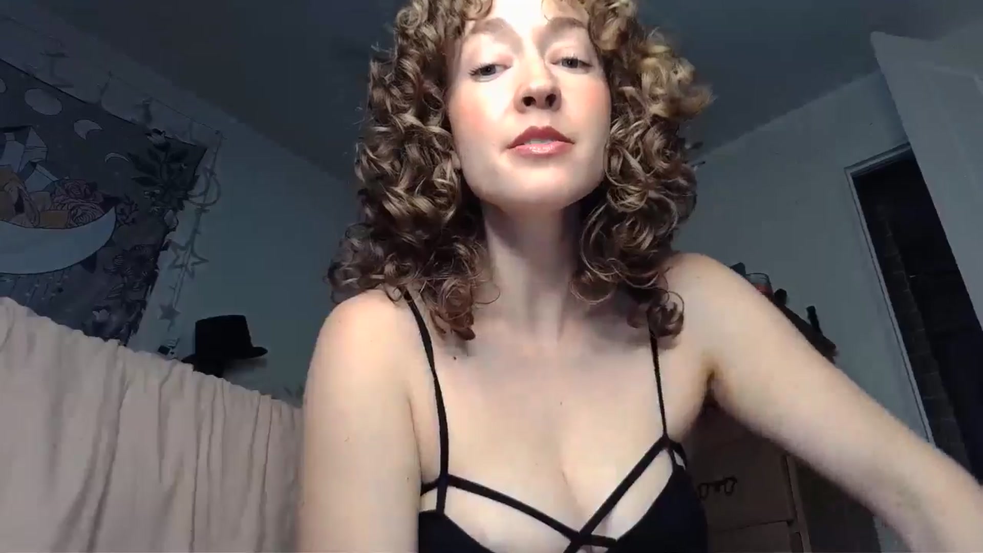 Gallery image thumbnail from TrollopTaylor's myfreecams stream on, 07/10/2024, 23:19 image 20 of 20