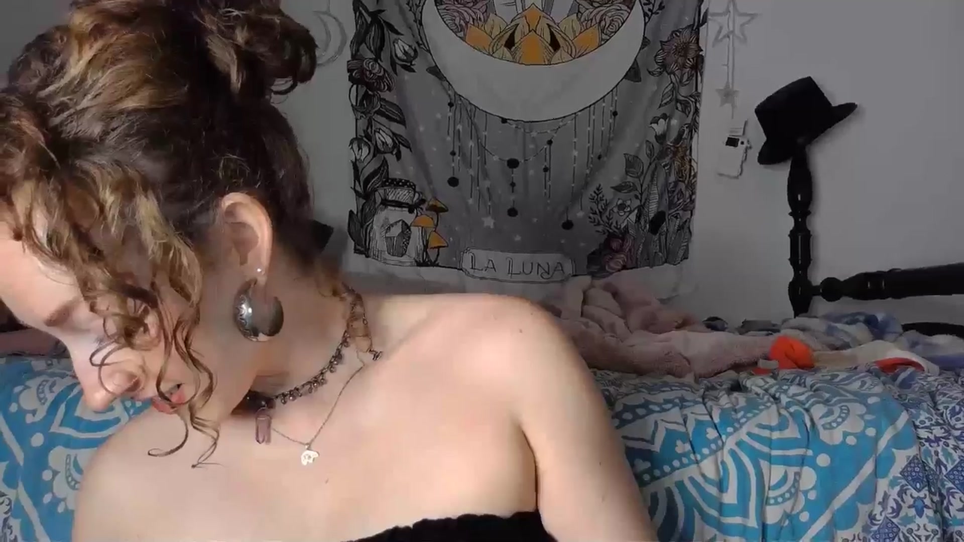 Gallery image thumbnail from TrollopTaylor's myfreecams stream on, 07/28/2024, 01:40 image 17 of 20