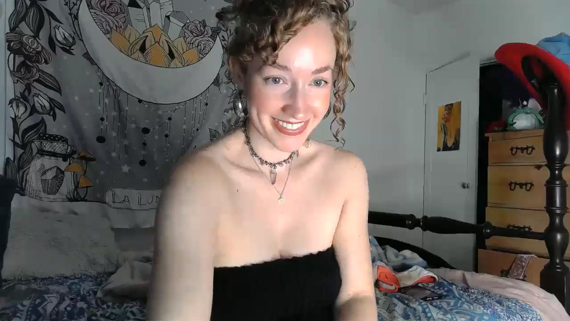 Gallery image thumbnail from TrollopTaylor's myfreecams stream on, 07/28/2024, 01:40 image 6 of 20