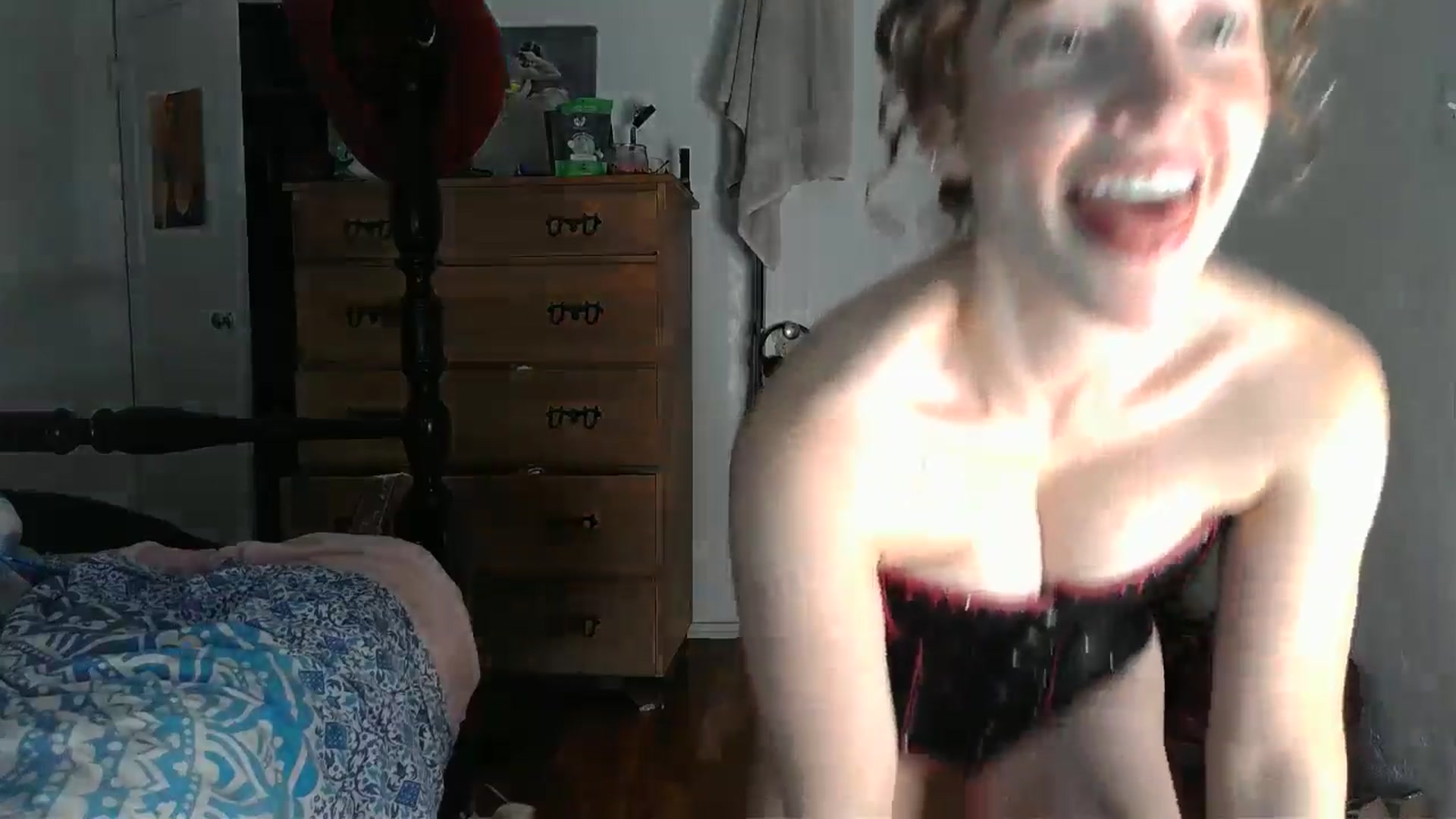 Gallery image thumbnail from TrollopTaylor's myfreecams stream on, 07/28/2024, 21:08 image 2 of 20