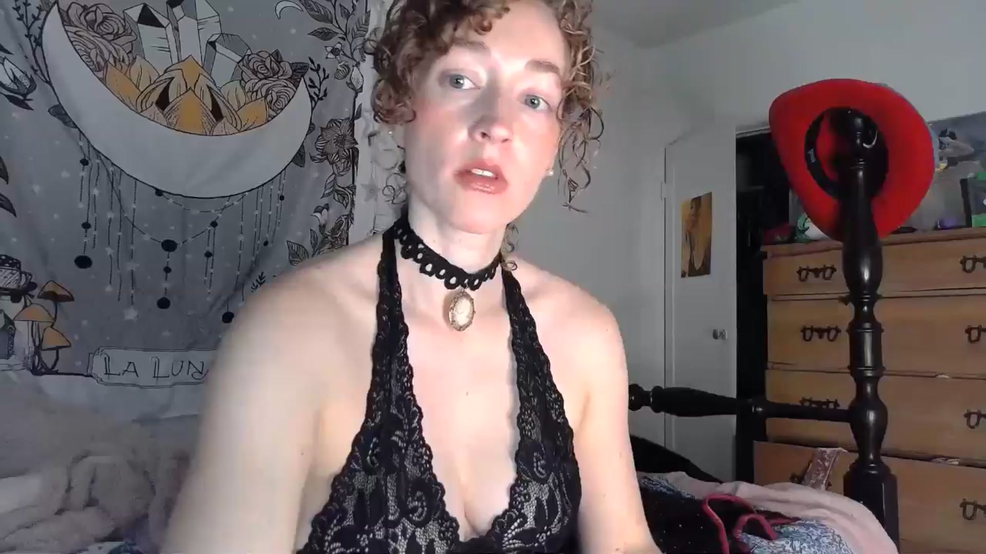 Gallery image thumbnail from TrollopTaylor's myfreecams stream on, 07/28/2024, 21:08 image 14 of 20
