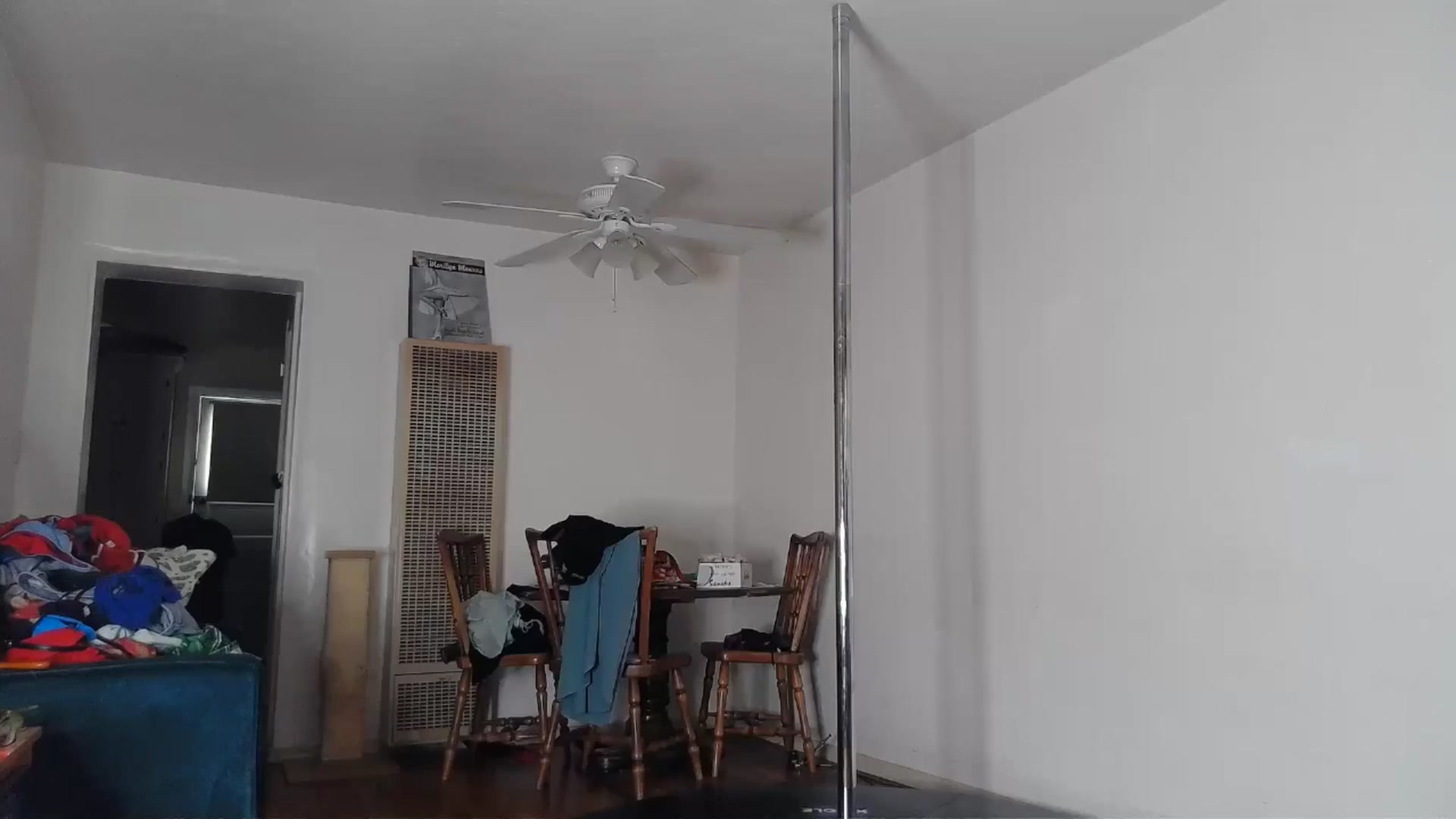 Gallery image thumbnail from TrollopTaylor's myfreecams stream on, 08/05/2024, 19:41 image 18 of 20
