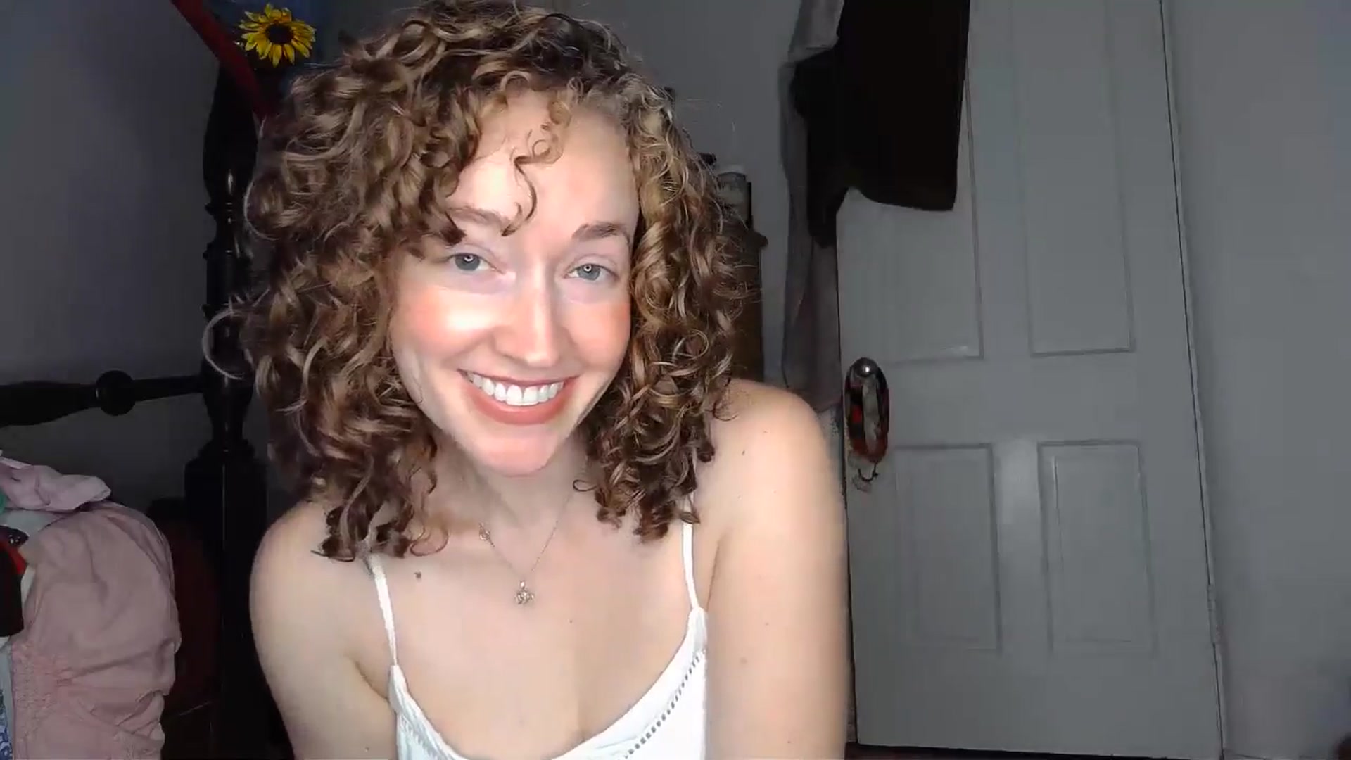 Gallery image thumbnail from TrollopTaylor's myfreecams stream on, 08/11/2024, 22:13 image 17 of 20