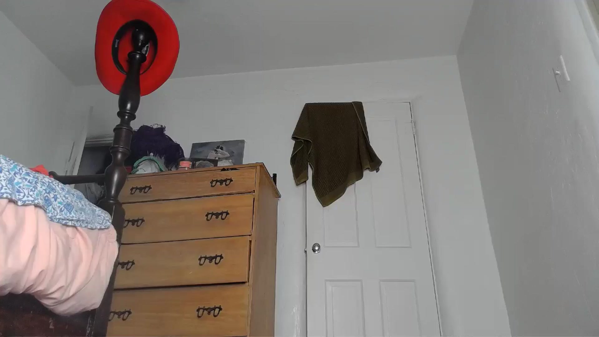 Gallery image thumbnail from TrollopTaylor's myfreecams stream on, 08/22/2024, 20:44 image 14 of 20