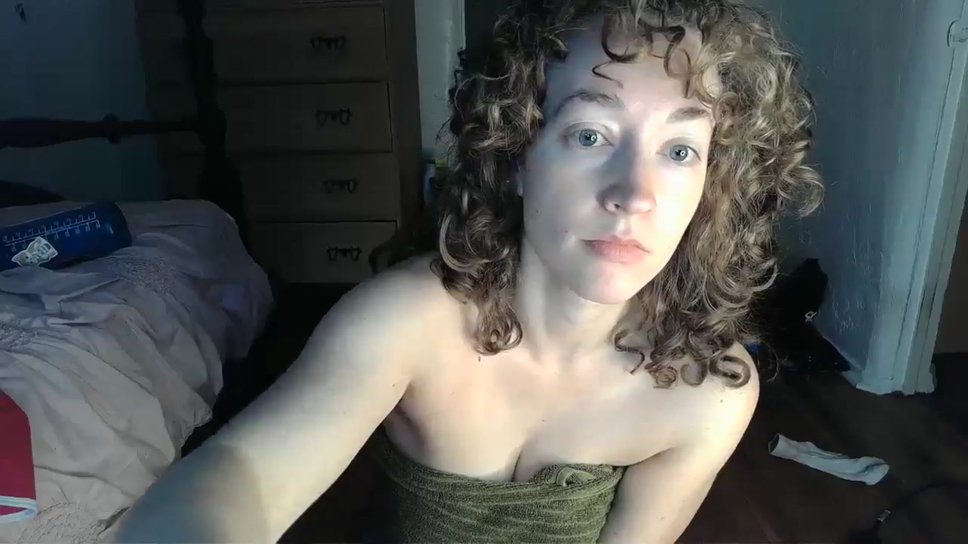 Gallery image thumbnail from TrollopTaylor's myfreecams stream on, 08/26/2024, 18:52 image 7 of 20