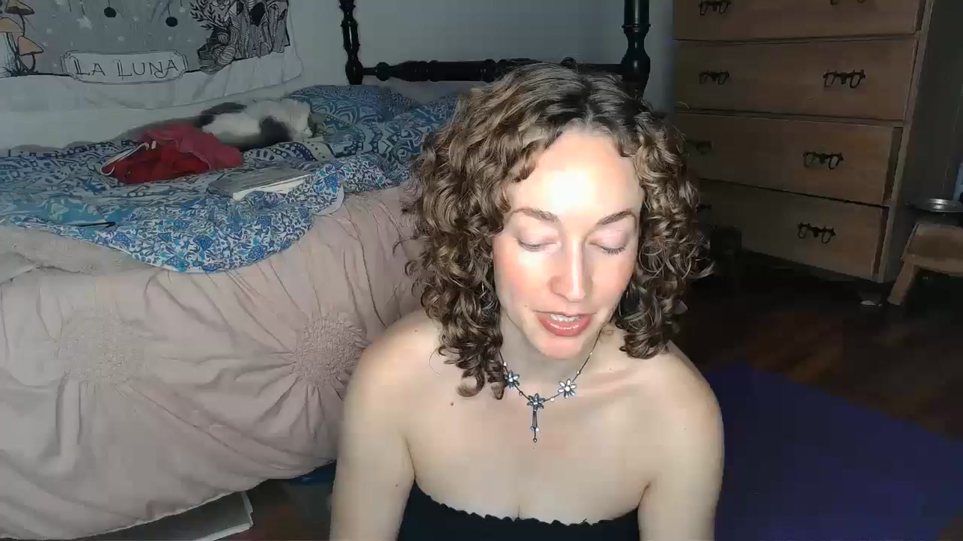 Gallery image thumbnail from TrollopTaylor's myfreecams stream on, 08/31/2024, 24:00 image 8 of 20